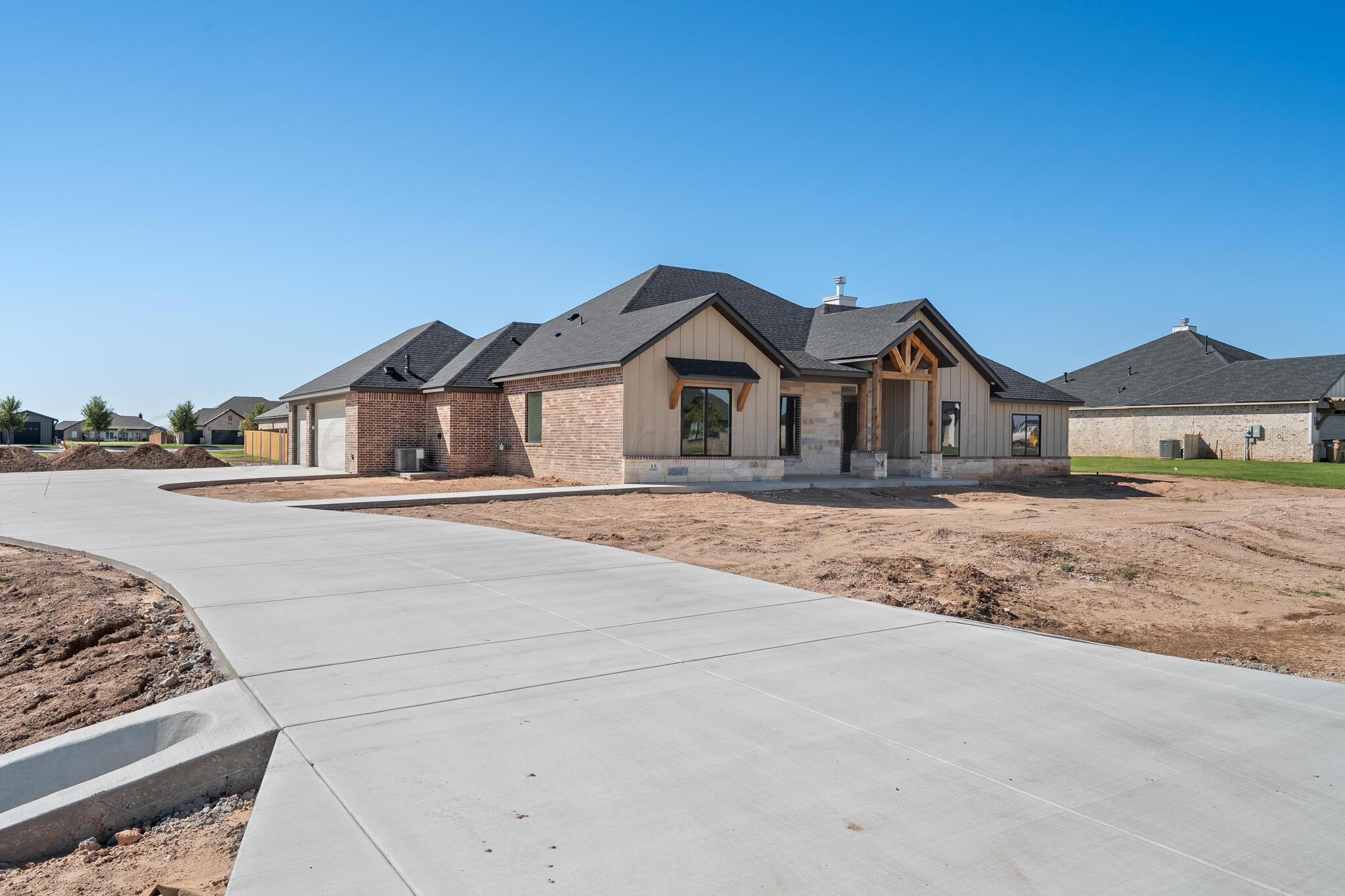 15 Thicket Drive Property Photo 2