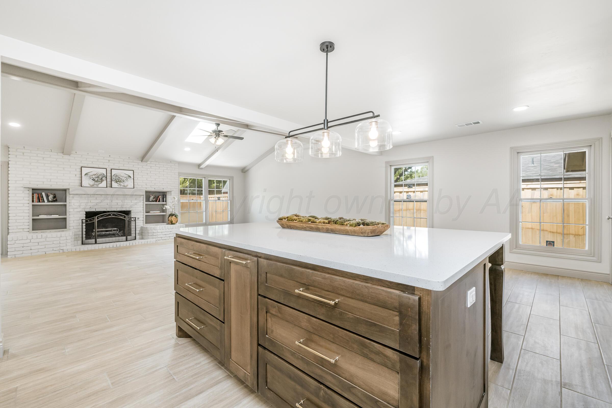 3208 S Austin Street Property Photo 8