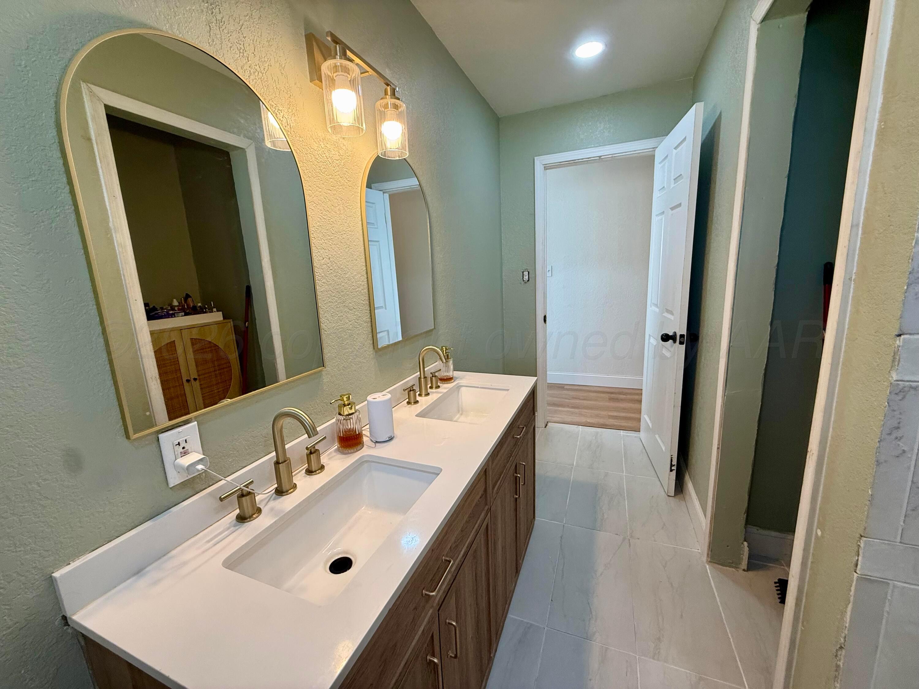 308 Allen Avenue Property Photo 11