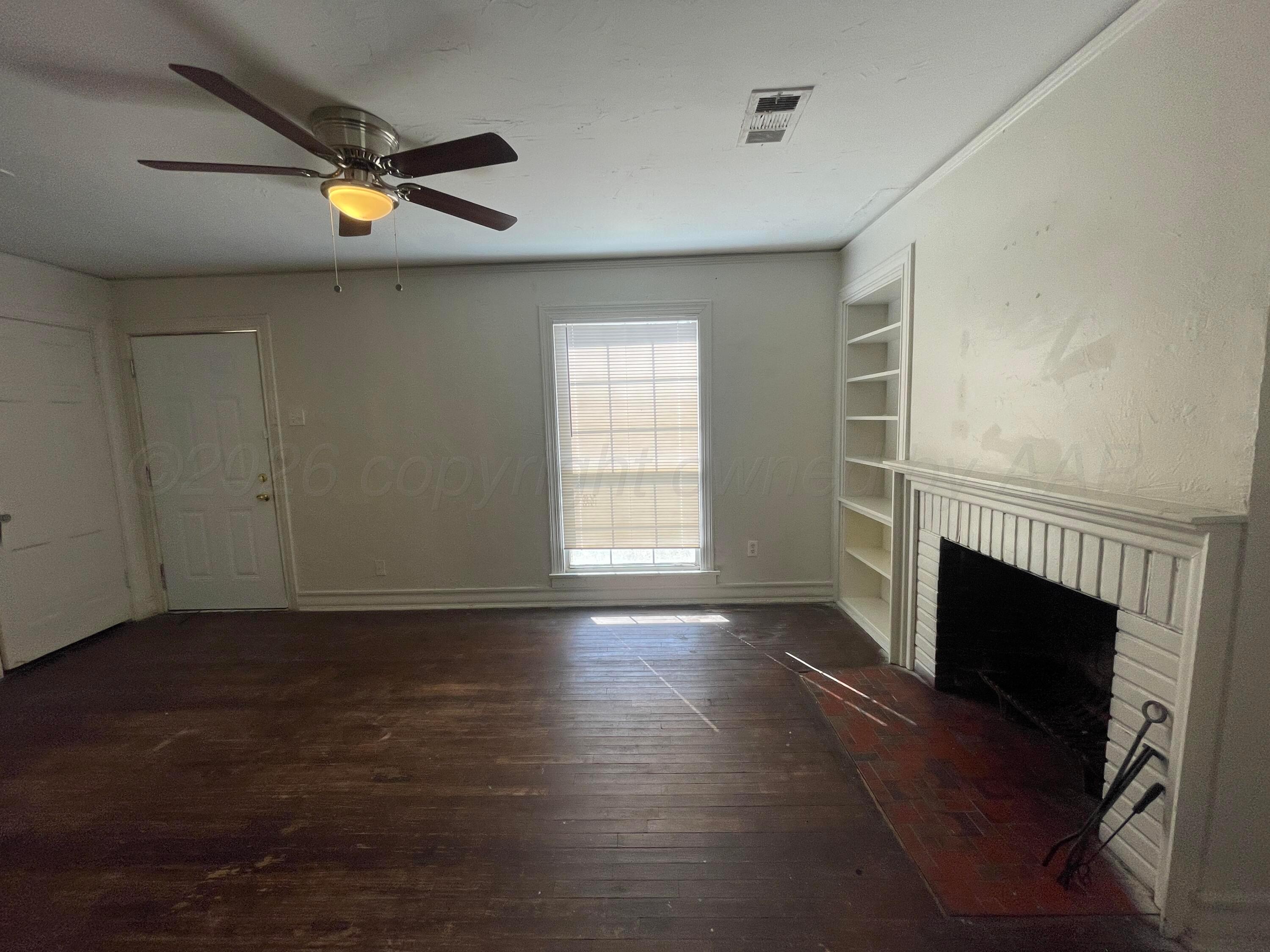 911 S Virginia Street Property Photo 2