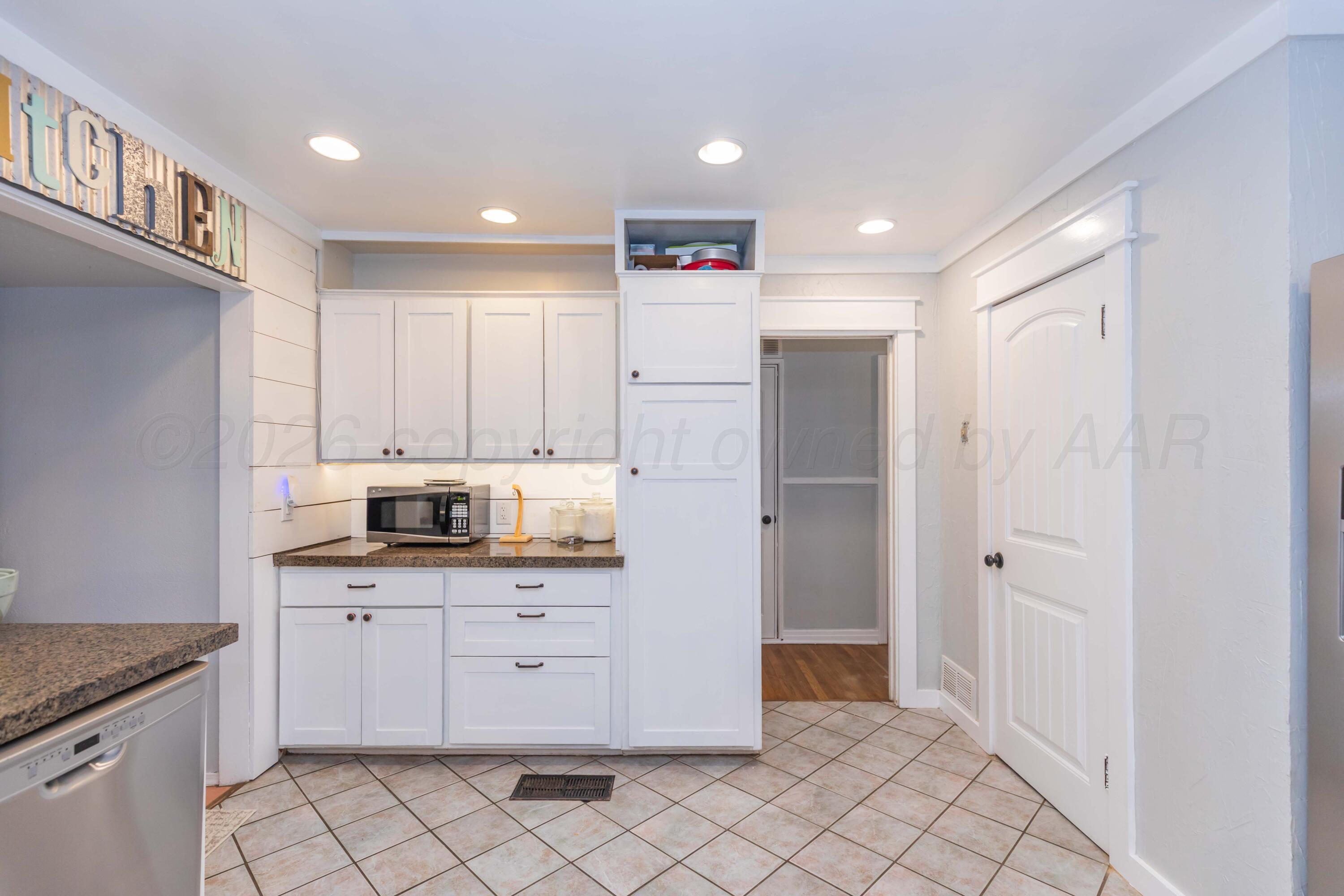 2609 Parker Street Property Photo 17