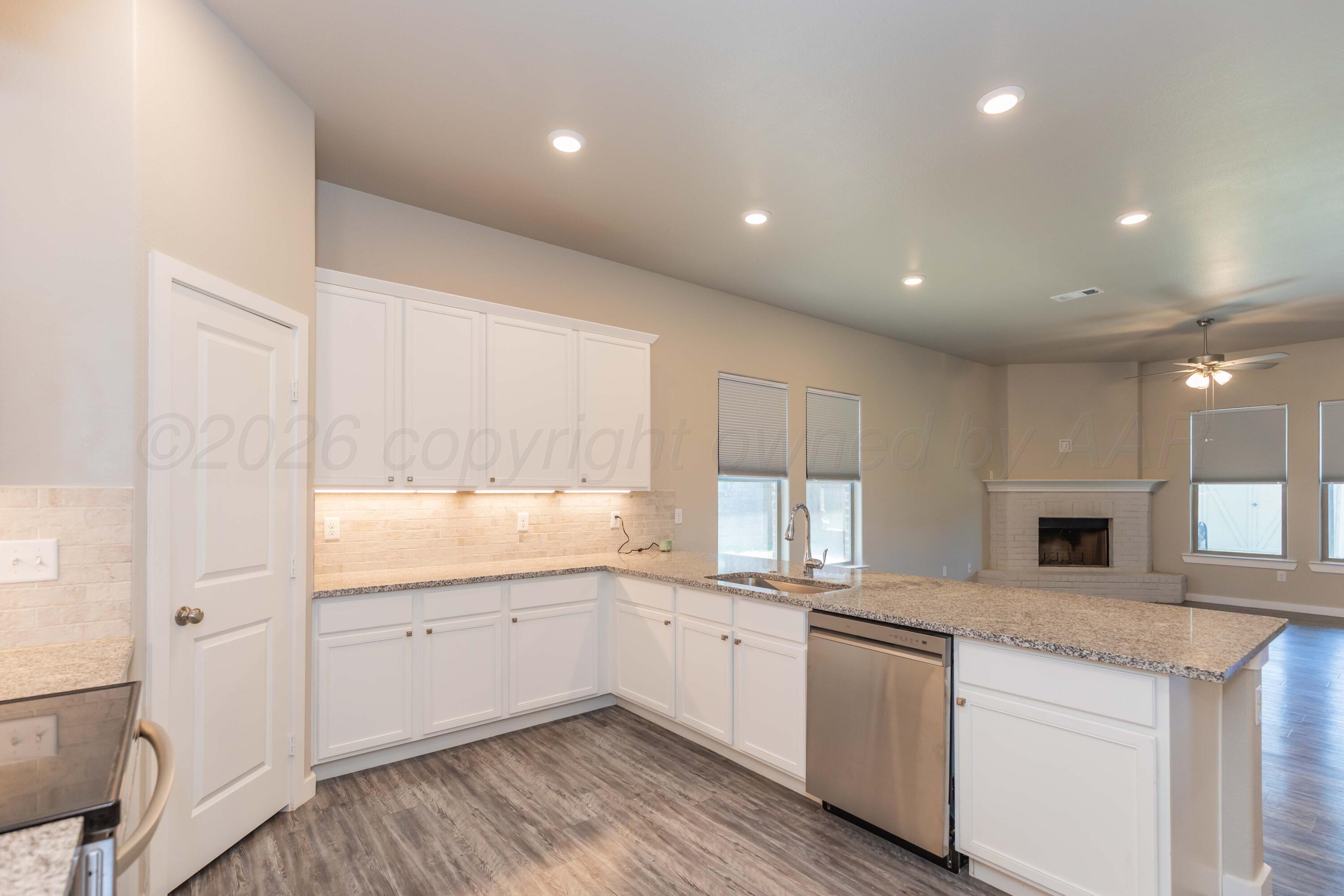1837 Lullwater Road Property Photo 4