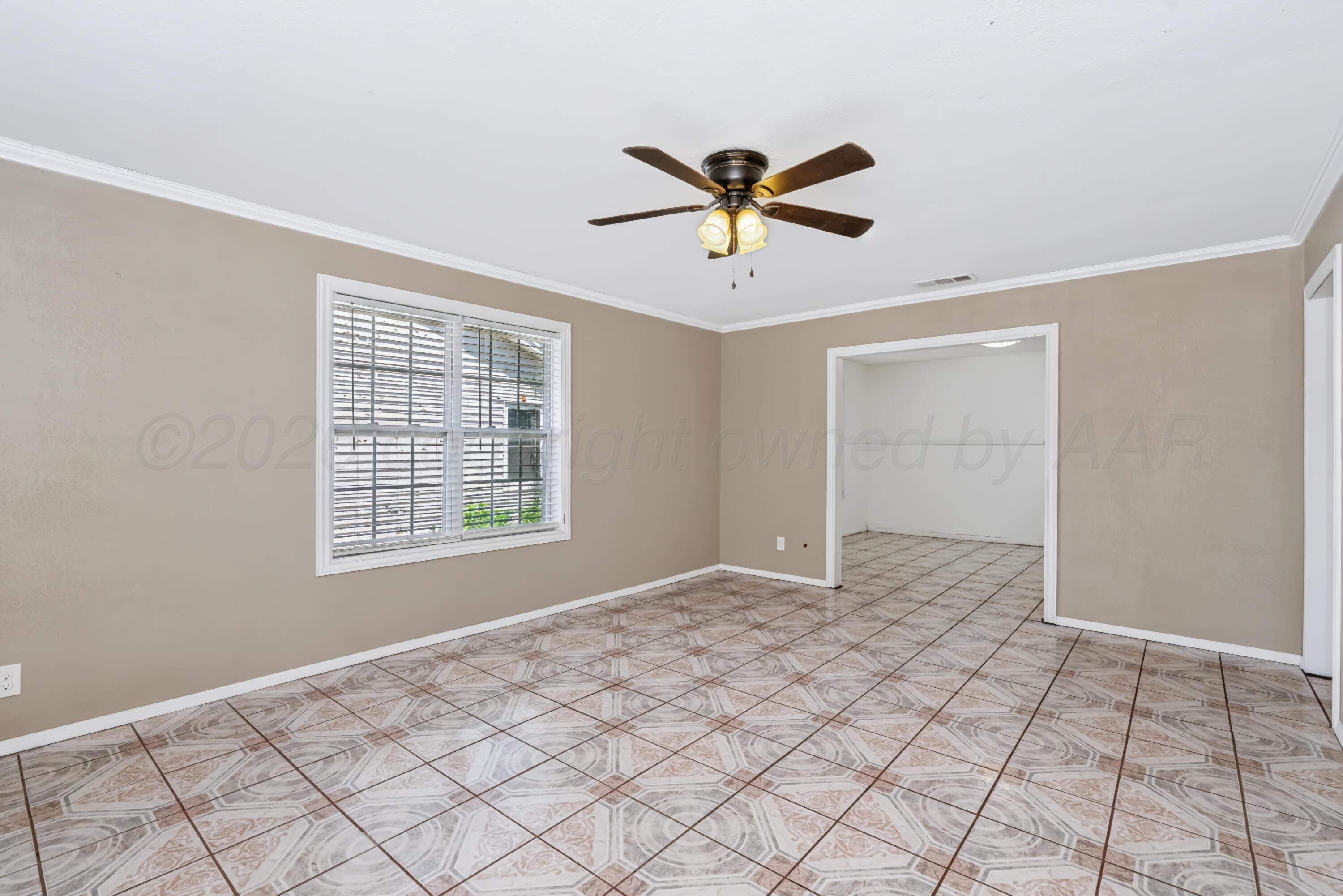 608 Avenue K Property Photo 8