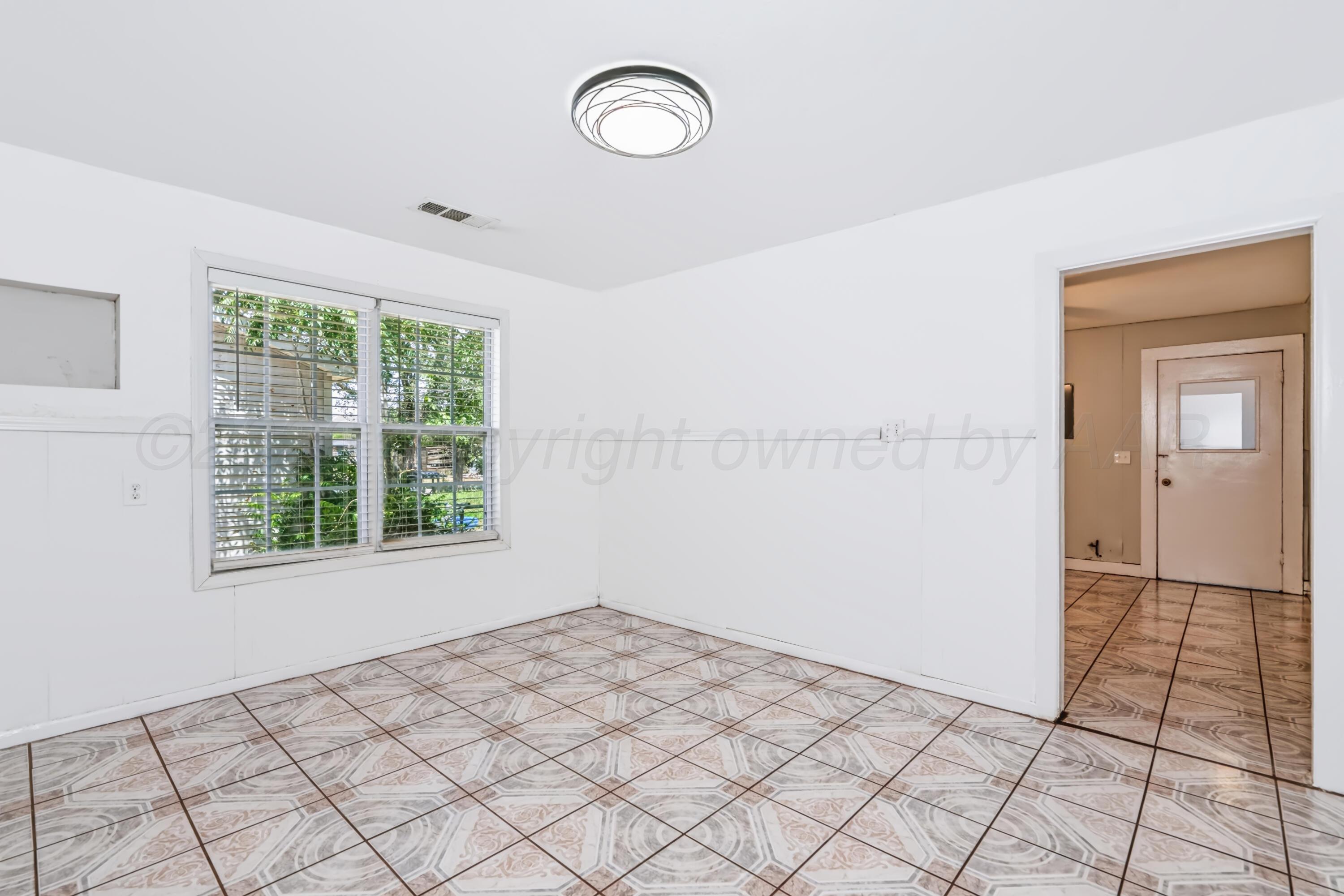 608 Avenue K Property Photo 16