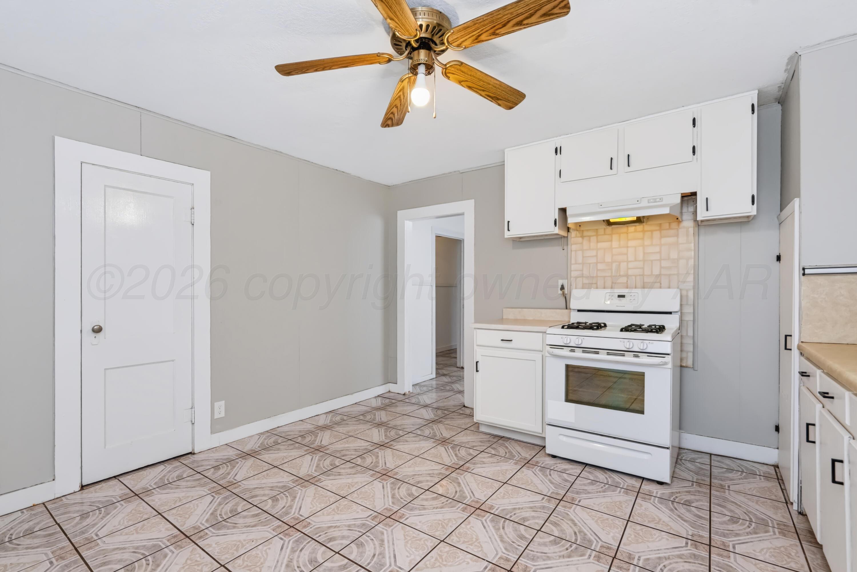 608 Avenue K Property Photo 19