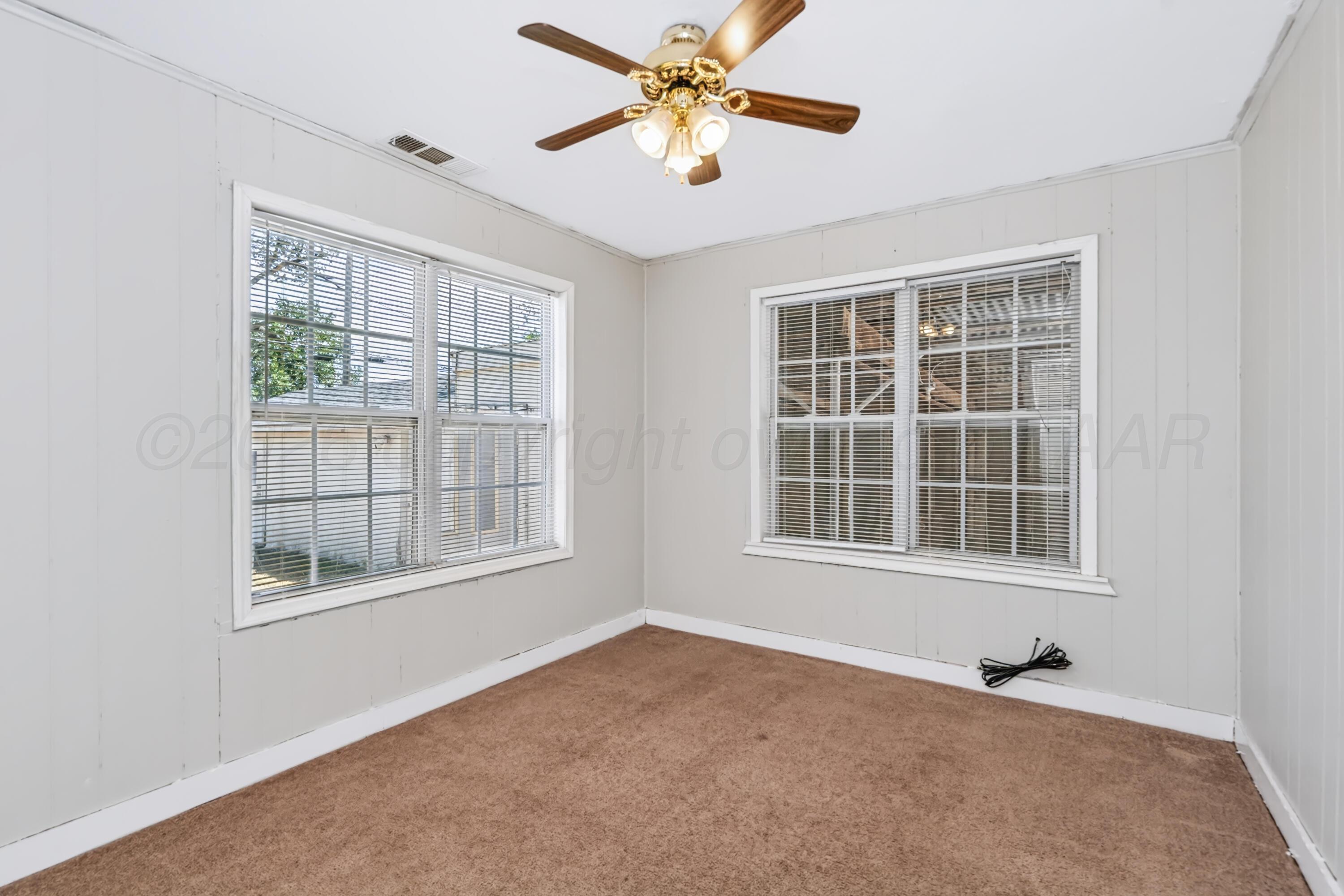 608 Avenue K Property Photo 23