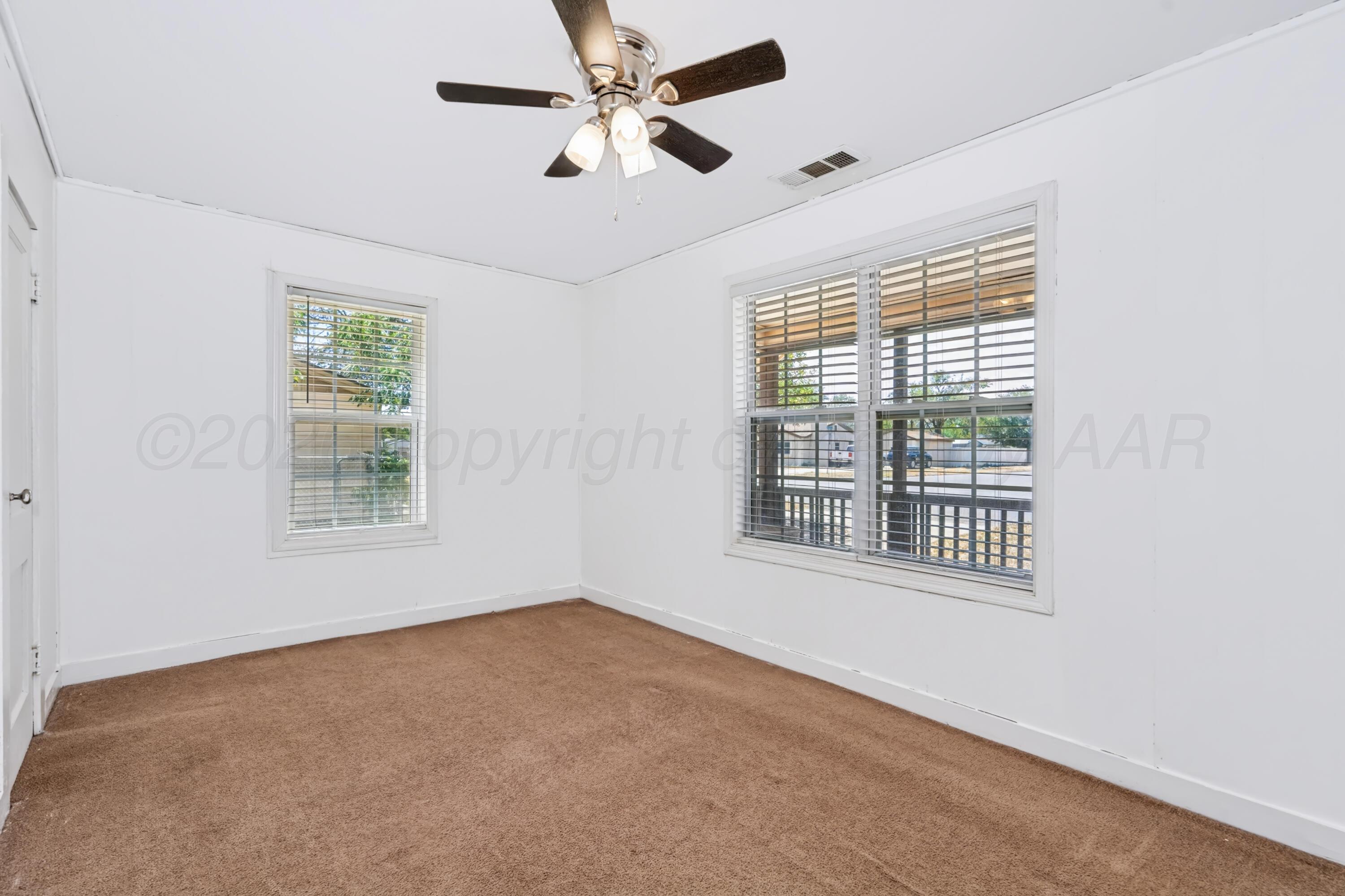 608 Avenue K Property Photo 32
