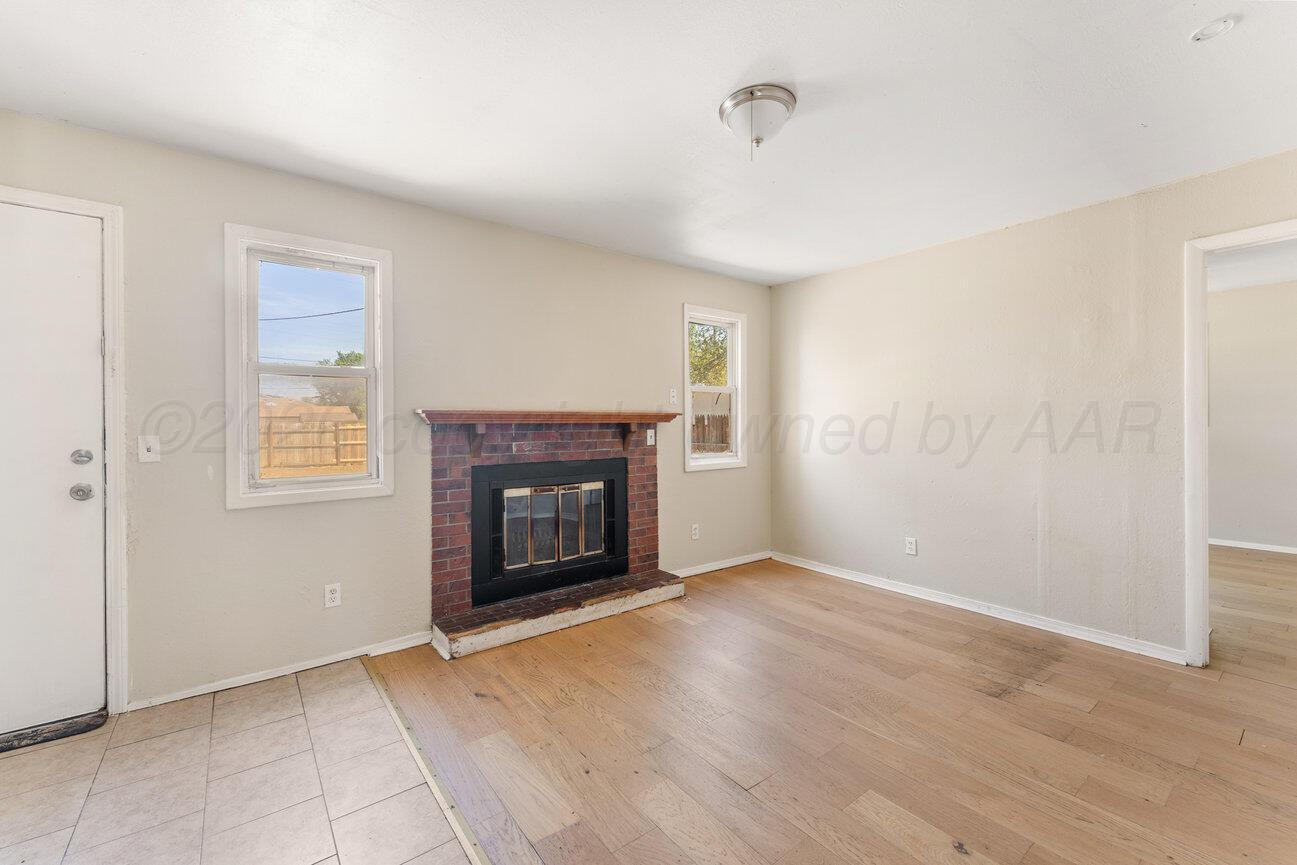 2613 Sanborn Street Property Photo 9