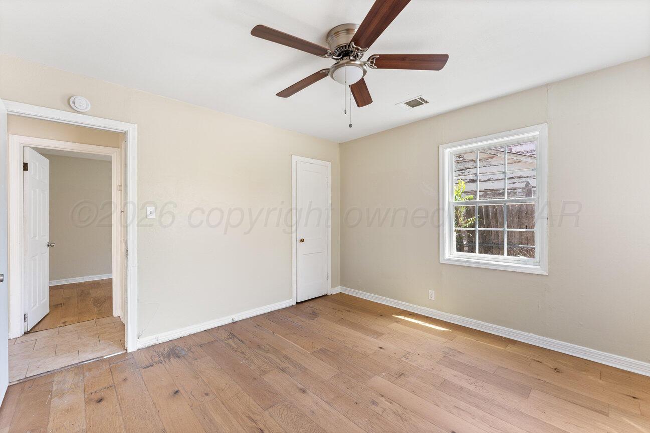 2613 Sanborn Street Property Photo 20