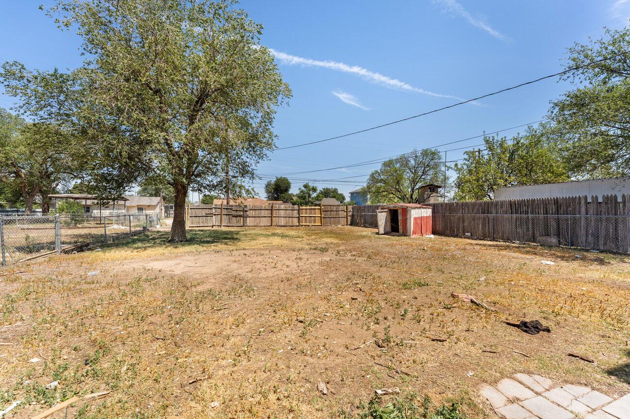 2613 Sanborn Street Property Photo 27