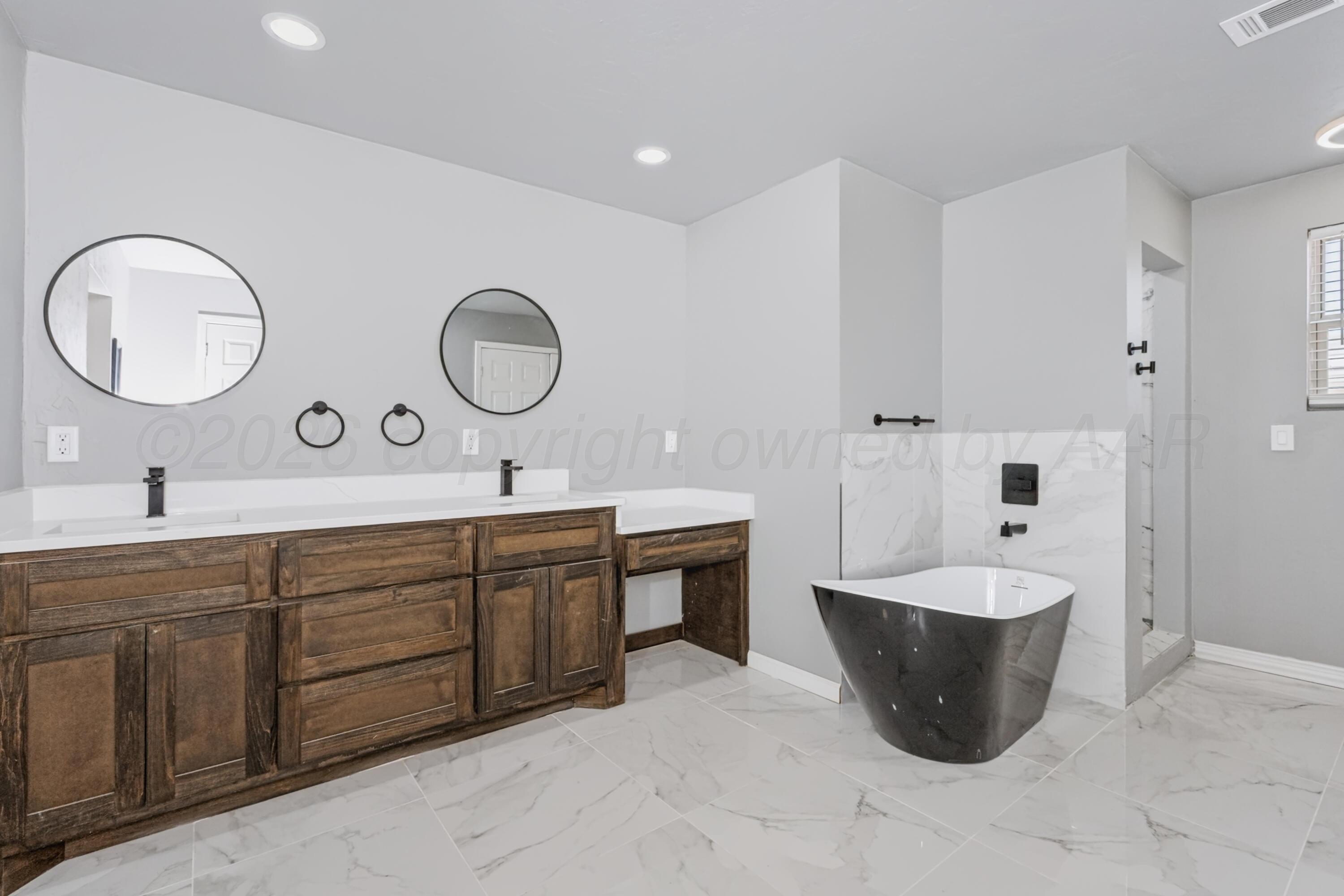 510 Durrett Property Photo 27
