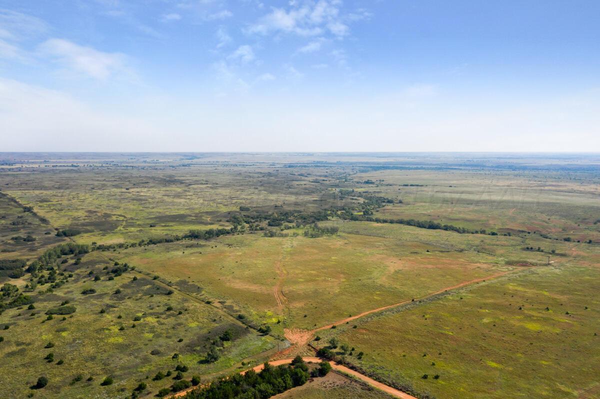 Bar T Ranch Property Photo 2
