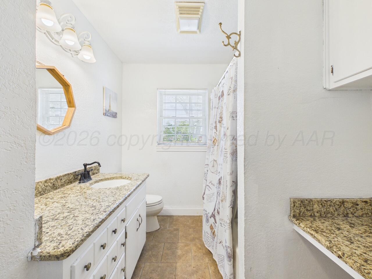 1000 Triangle Drive Property Photo 7