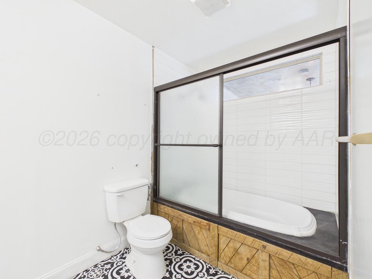 1000 Triangle Drive Property Photo 9