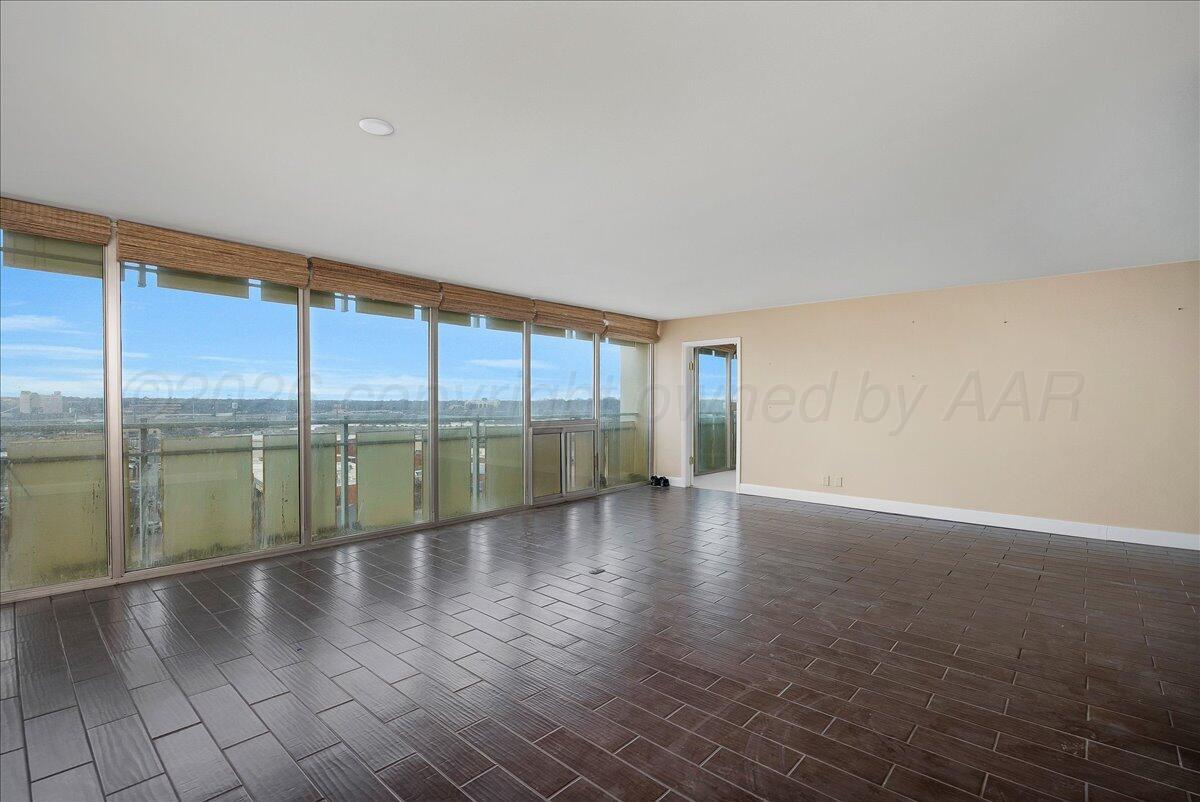 2028 S Austin #907 Street Property Photo 5
