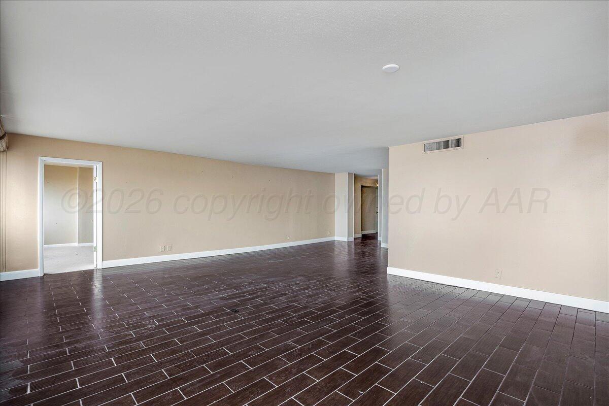 2028 S Austin #907 Street Property Photo 9