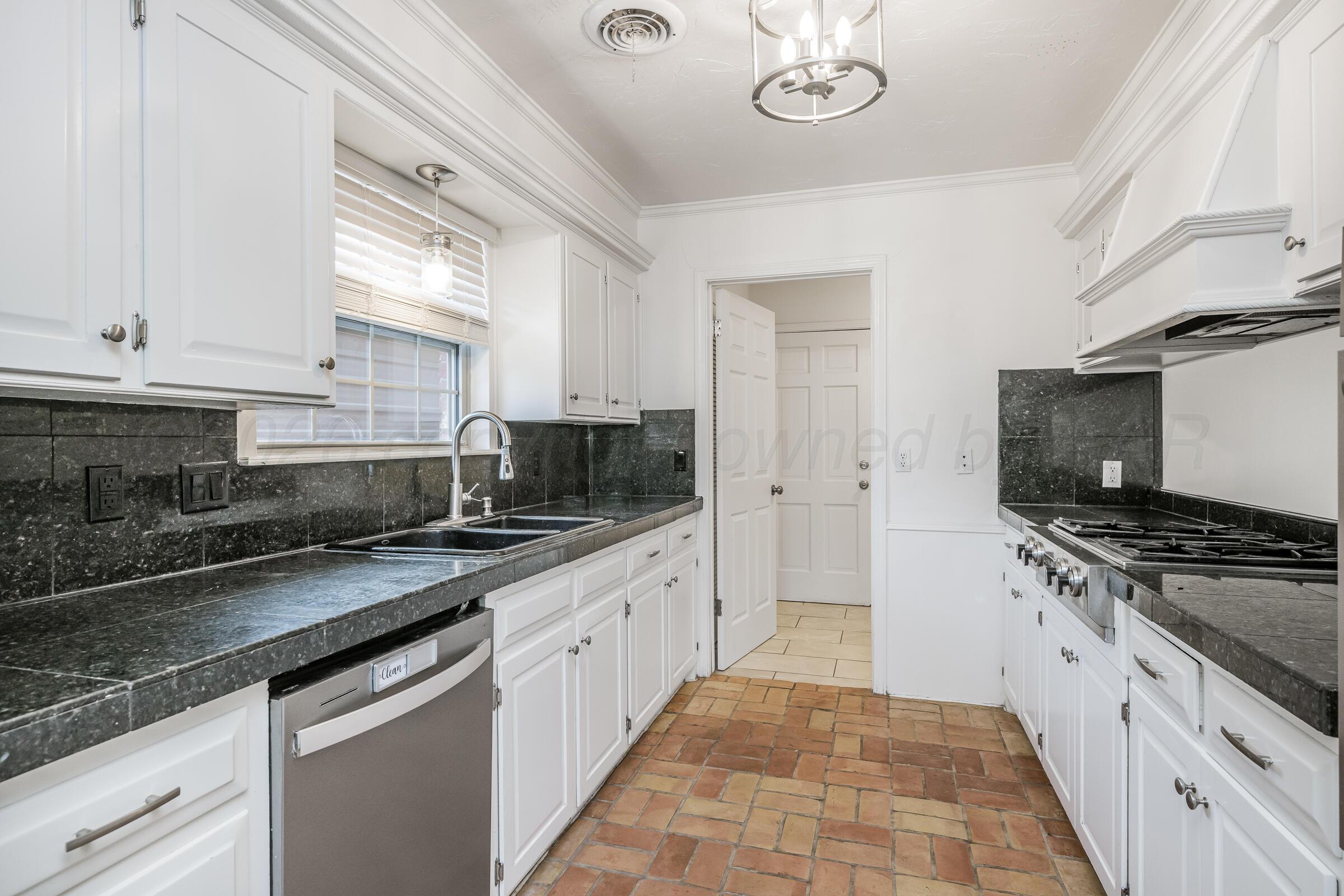 7202 Dreyfuss Road Property Photo 10