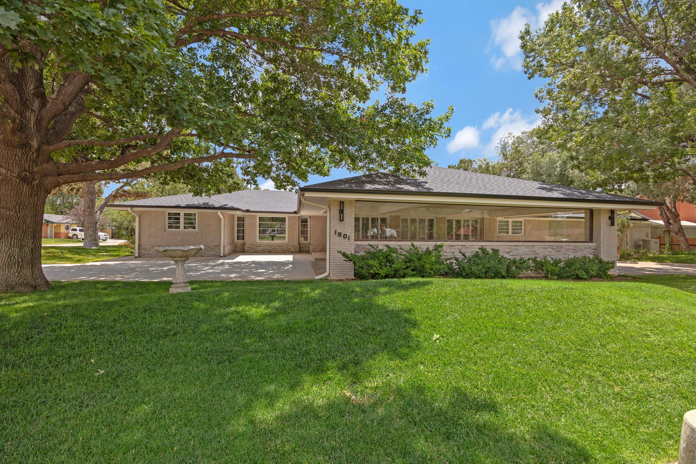 1901 Julian Boulevard Property Photo 1