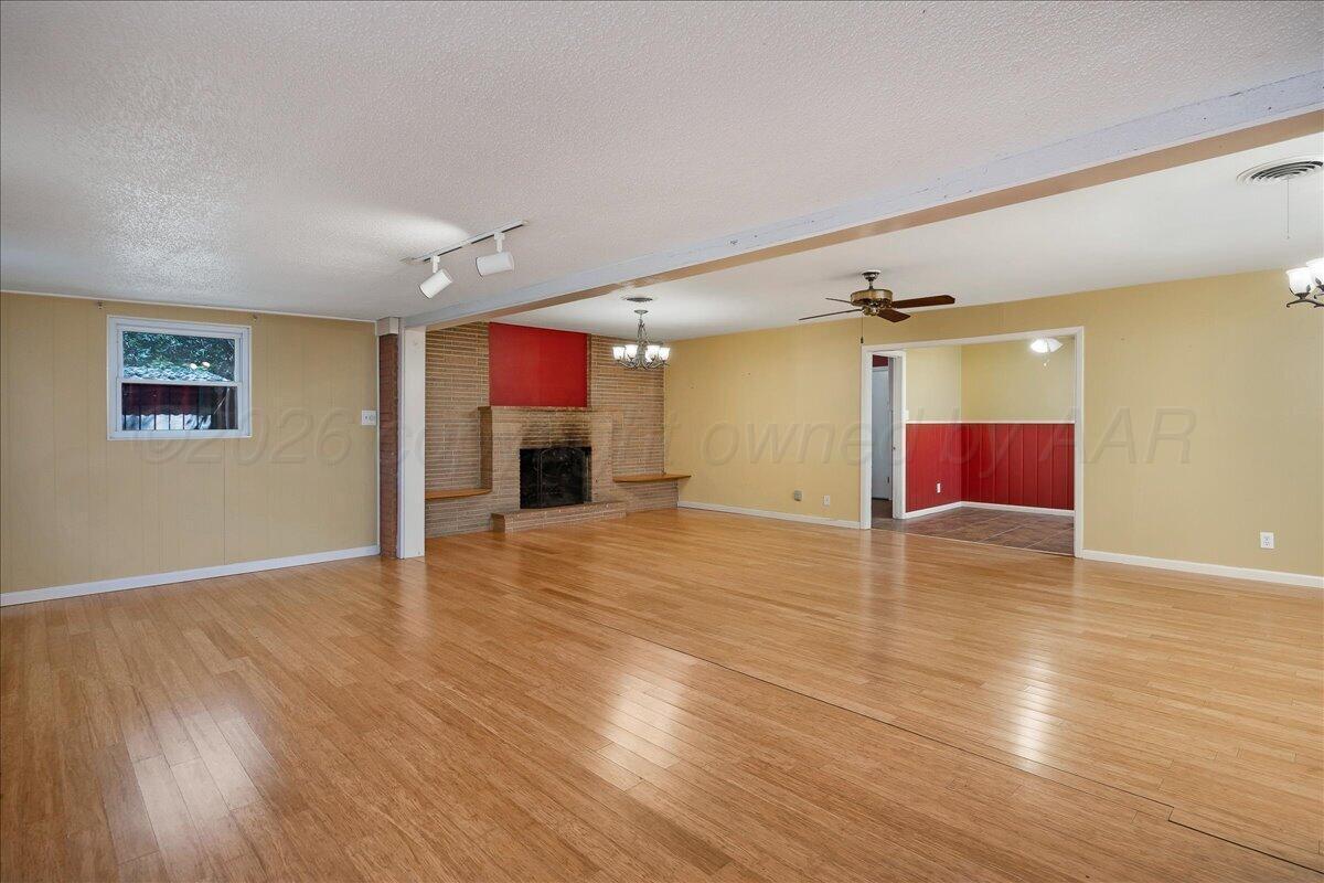 3712 S Virginia Street Property Photo 6