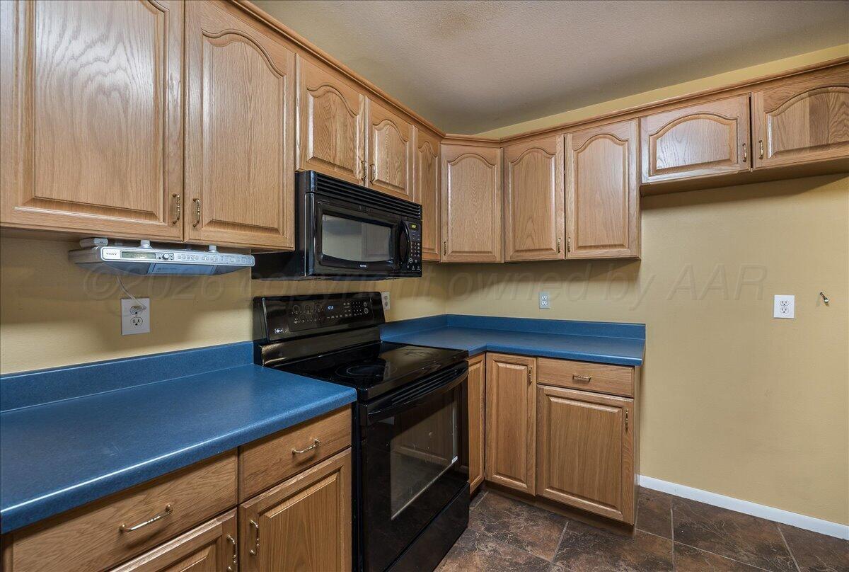 3712 S Virginia Street Property Photo 12