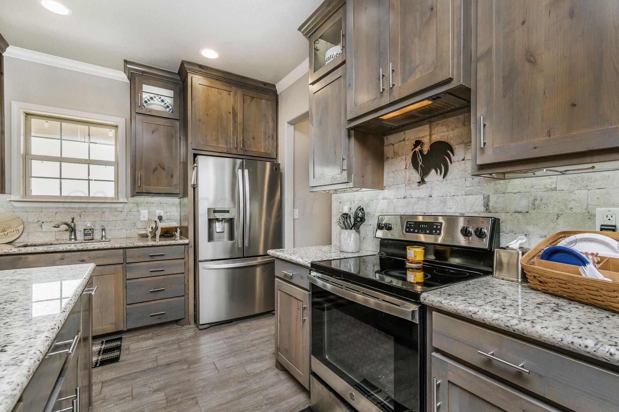 10075 Red Deer Drive Property Photo 8
