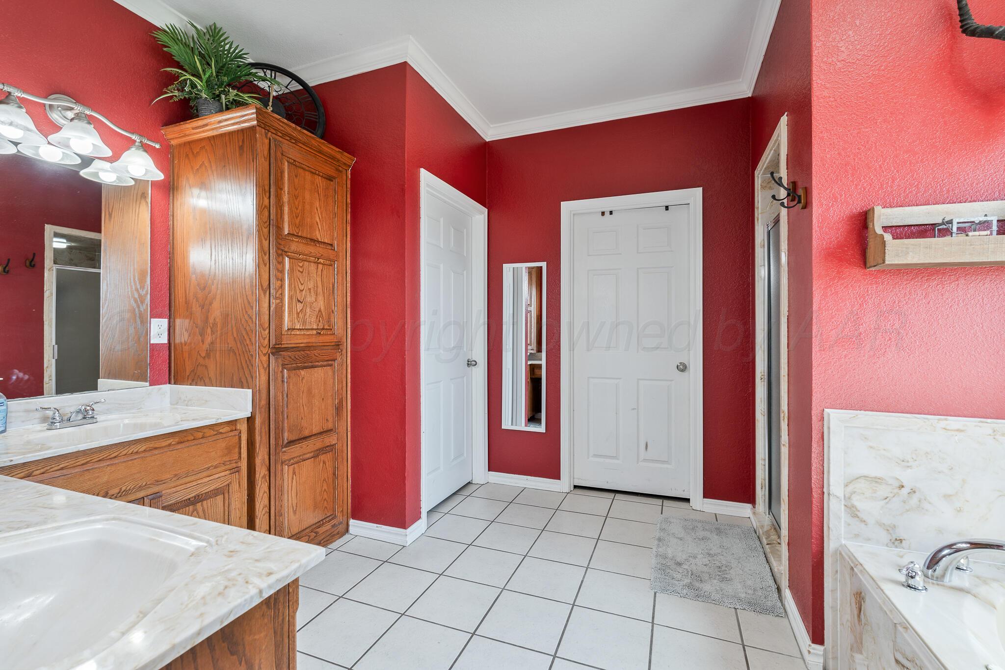 16550 Dowd Lane Property Photo 14