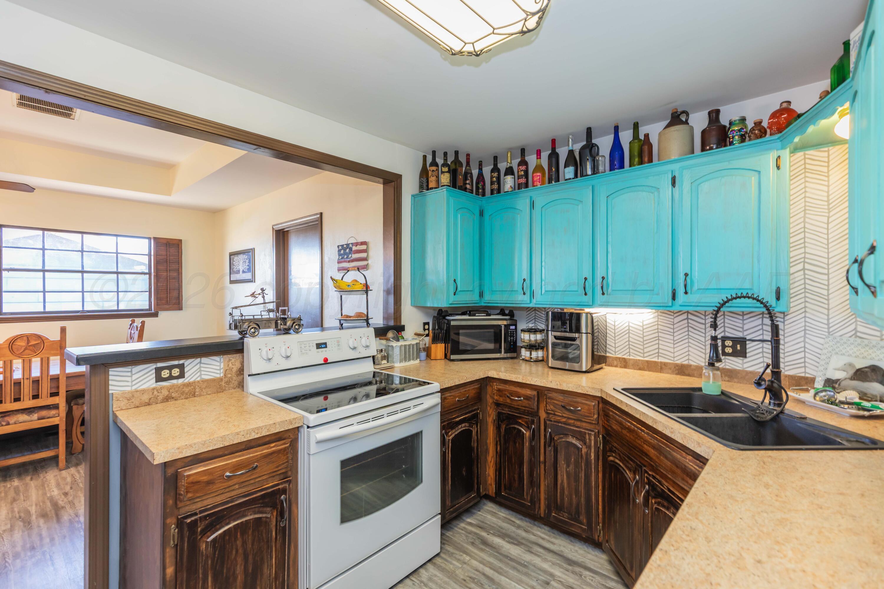 108 Jefferson Street Property Photo 6