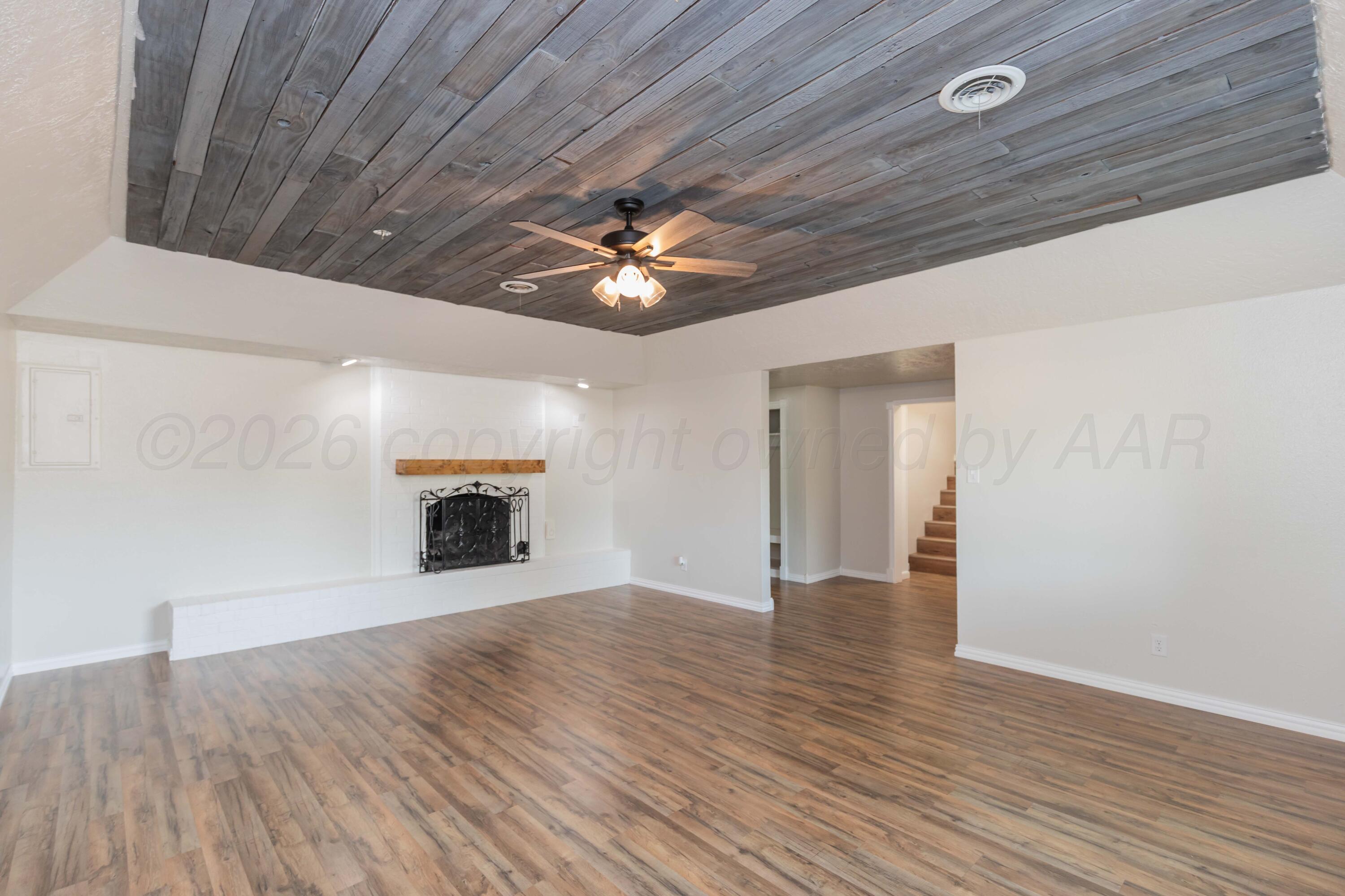 1612 N Evergreen Street Property Photo 8