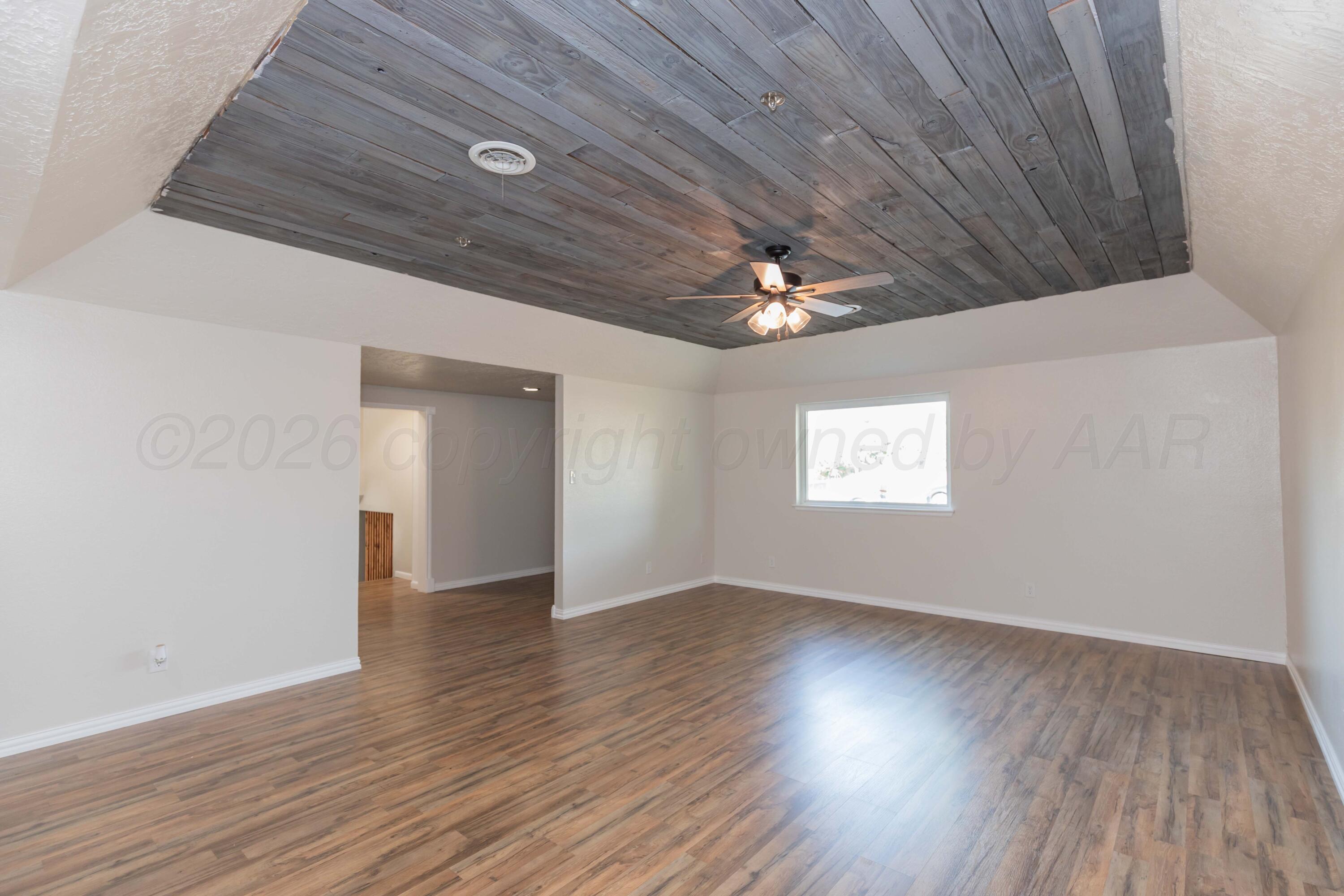 1612 N Evergreen Street Property Photo 9