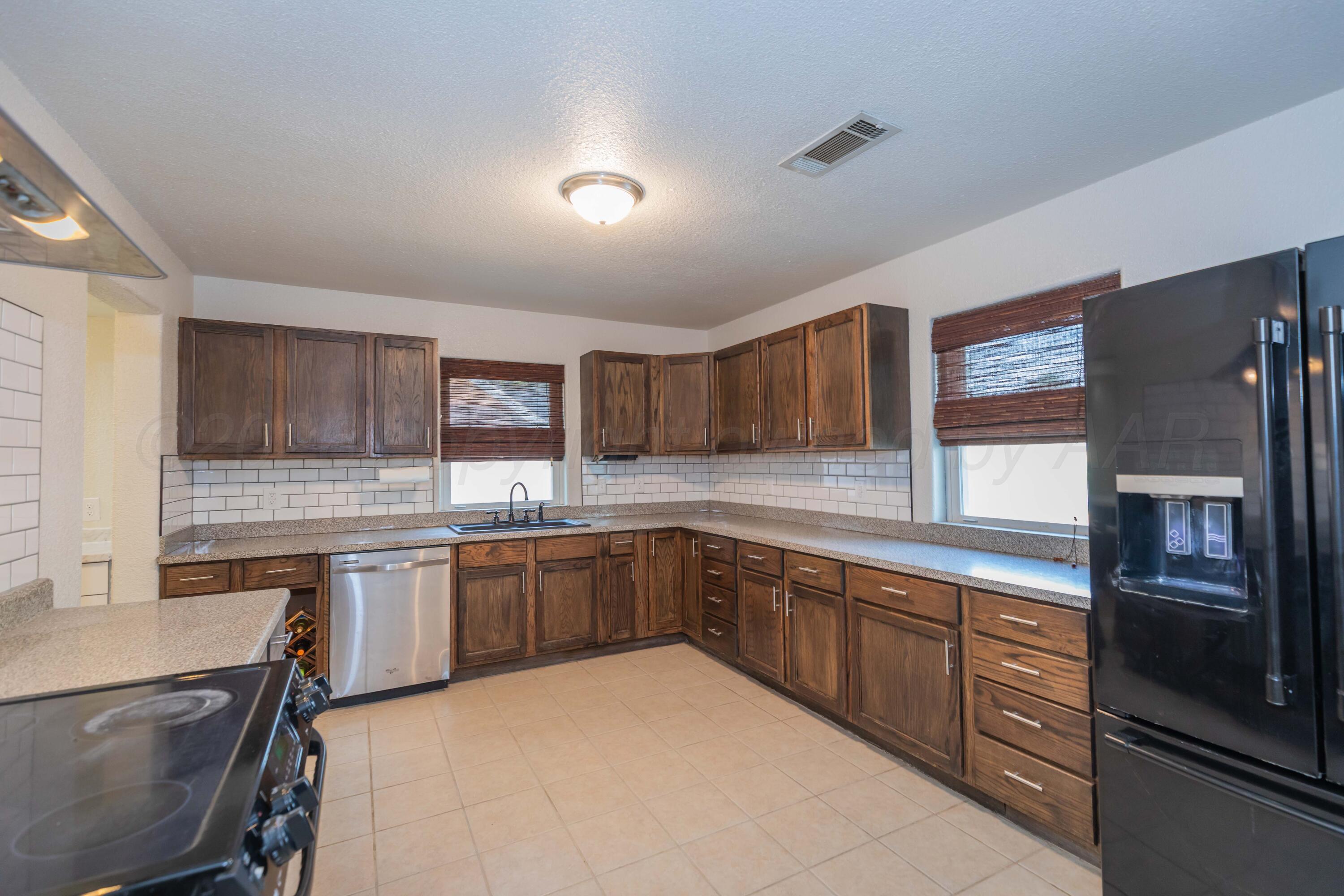 1612 N Evergreen Street Property Photo 11