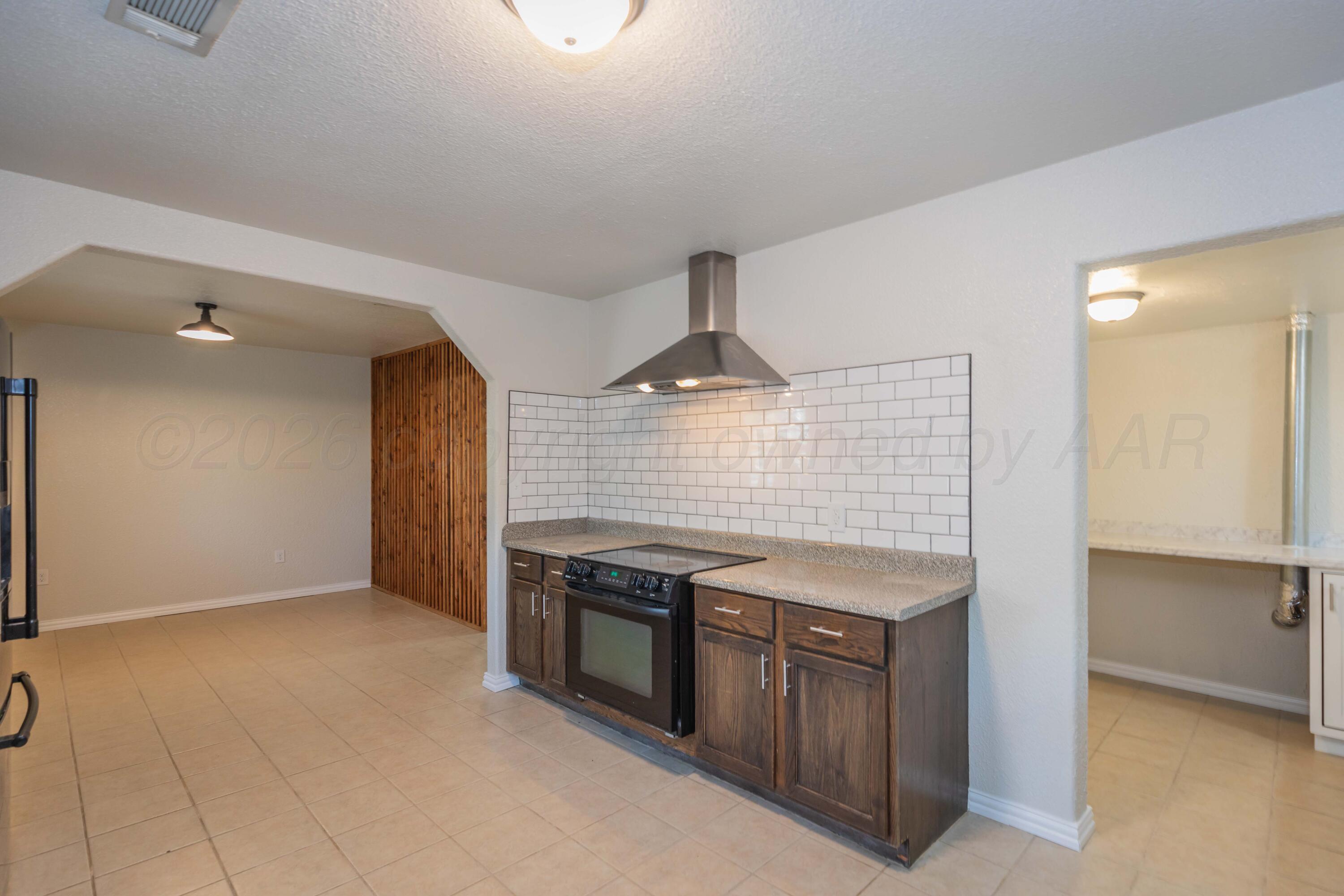 1612 N Evergreen Street Property Photo 14