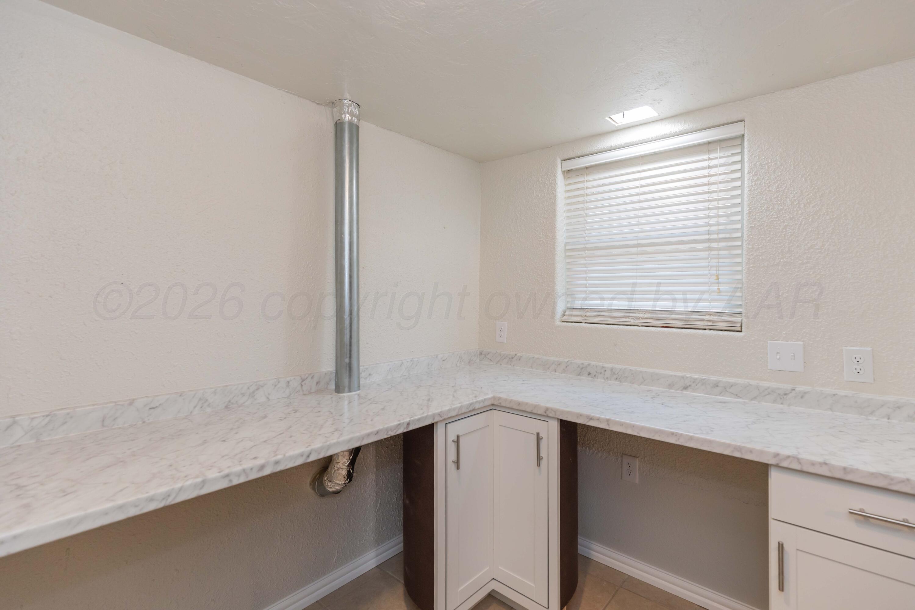 1612 N Evergreen Street Property Photo 16