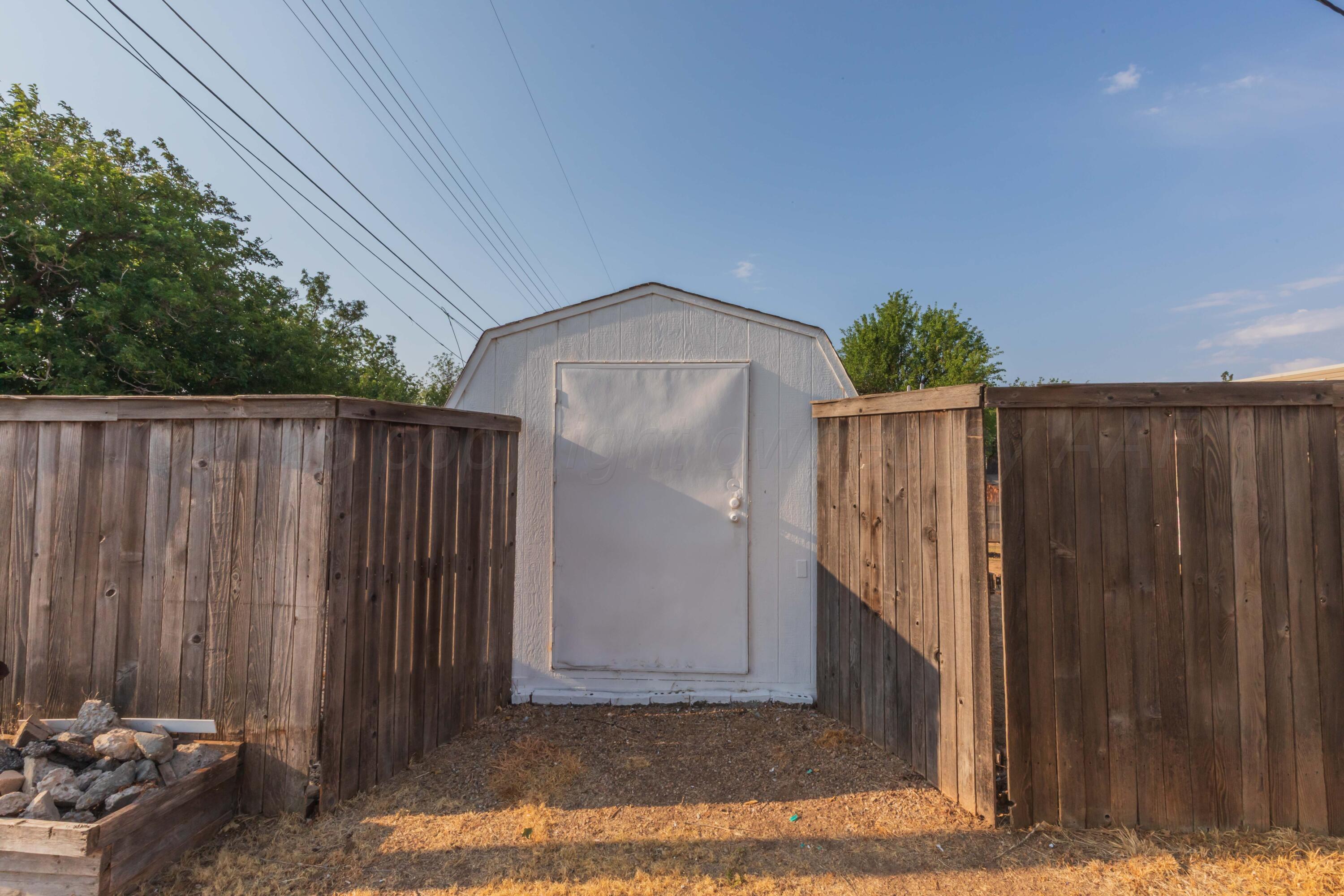 1612 N Evergreen Street Property Photo 48