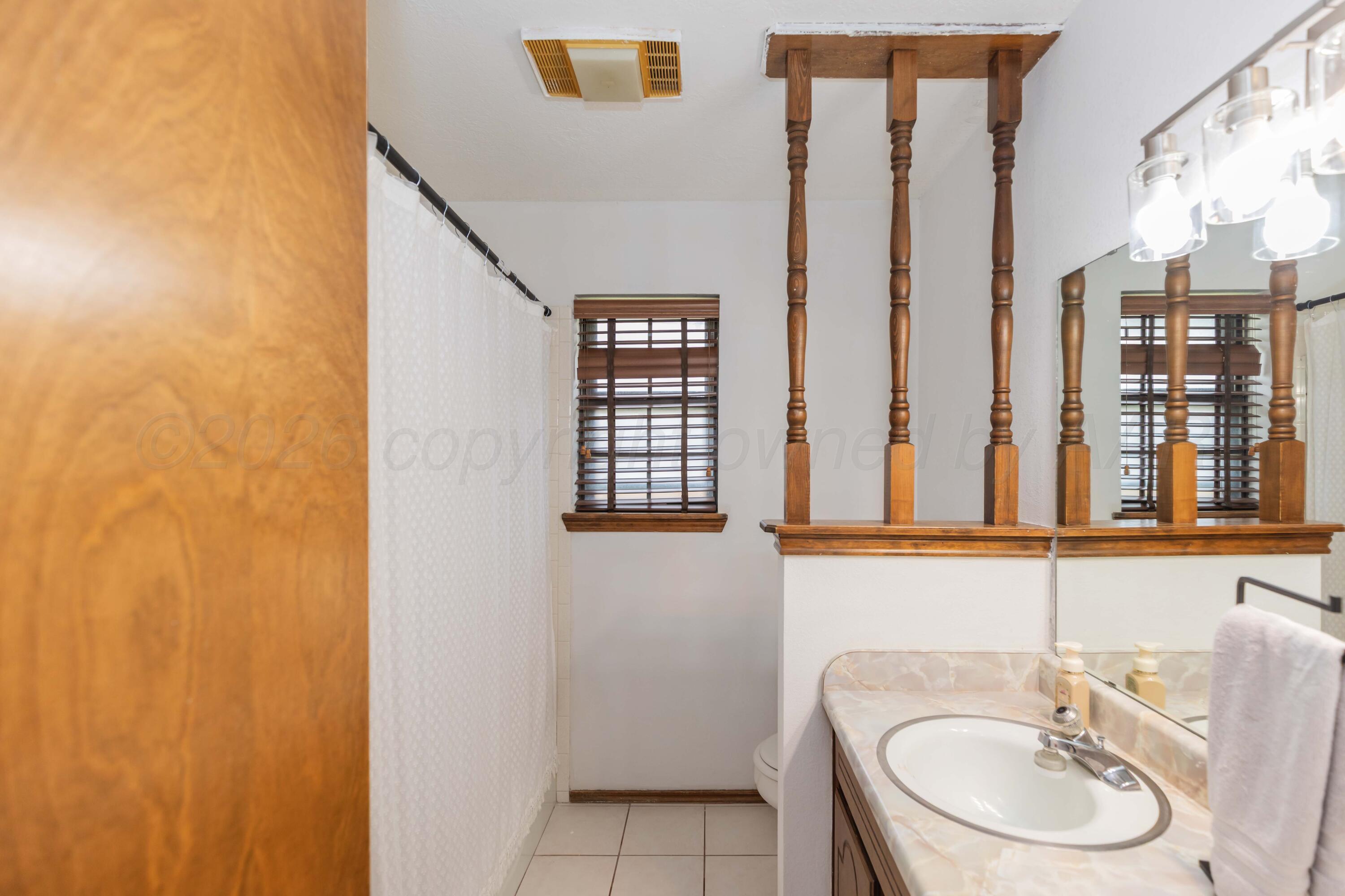 2617 N Fir Street Property Photo 23