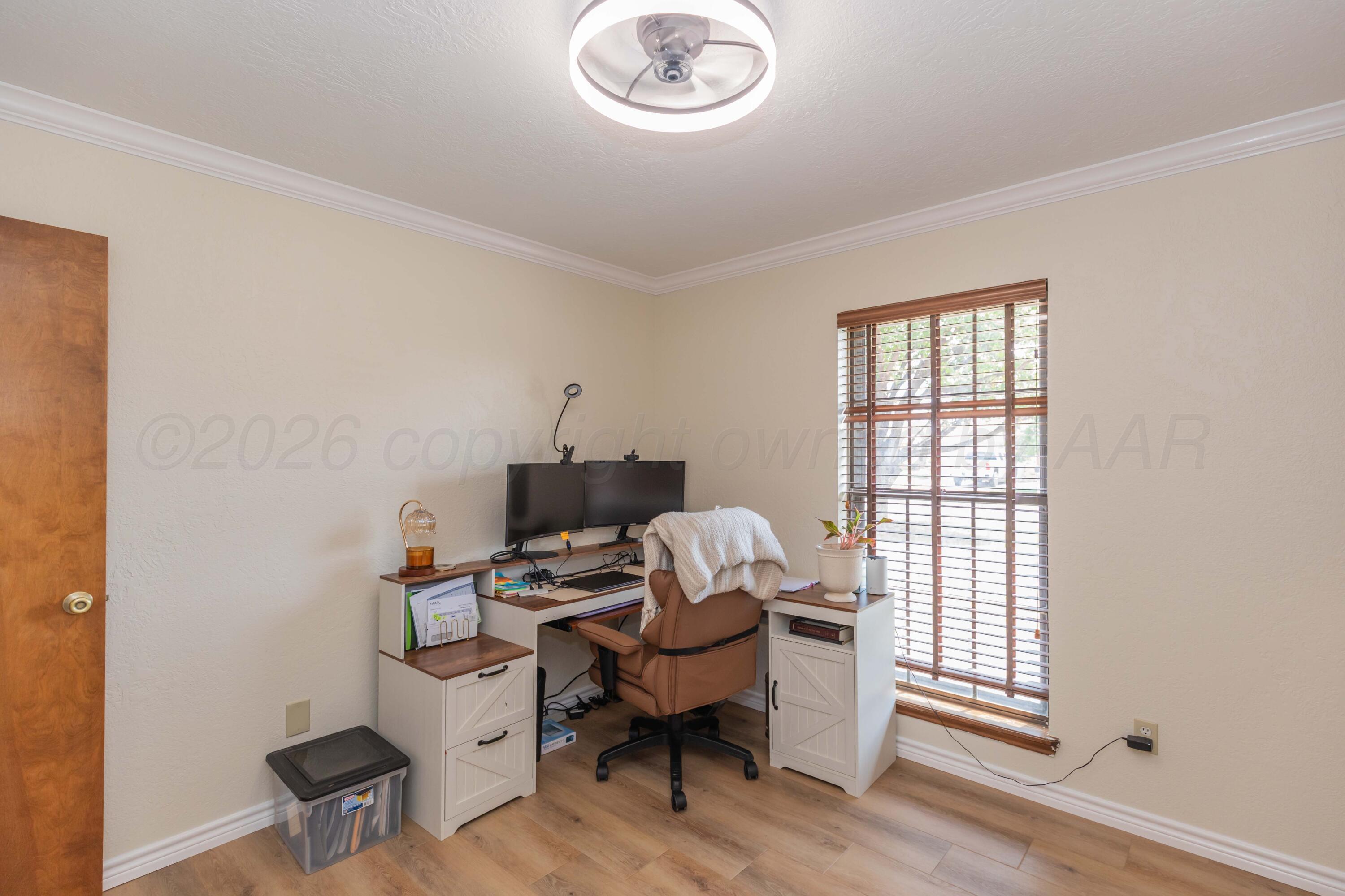 2617 N Fir Street Property Photo 25