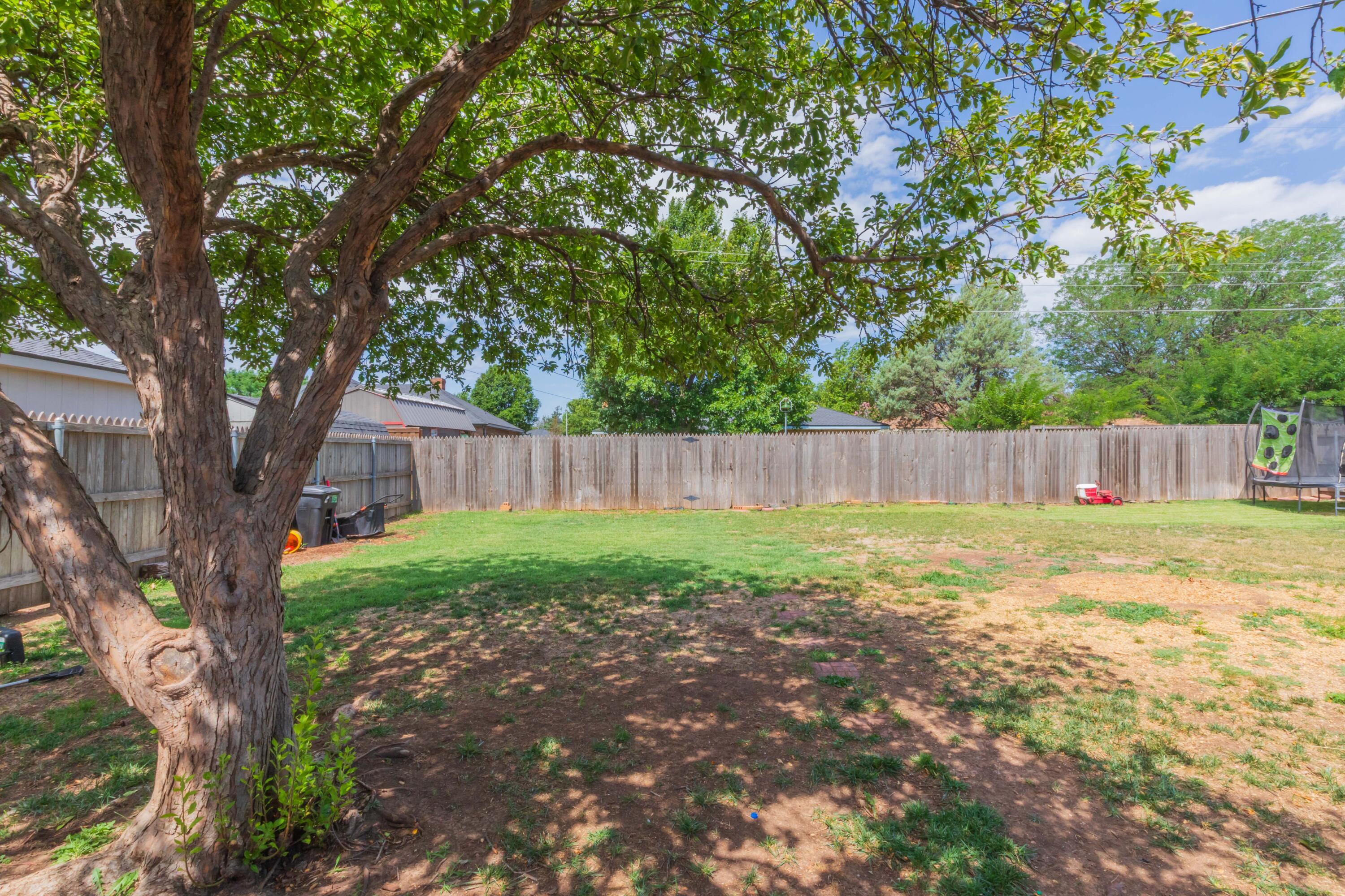 2617 N Fir Street Property Photo 39