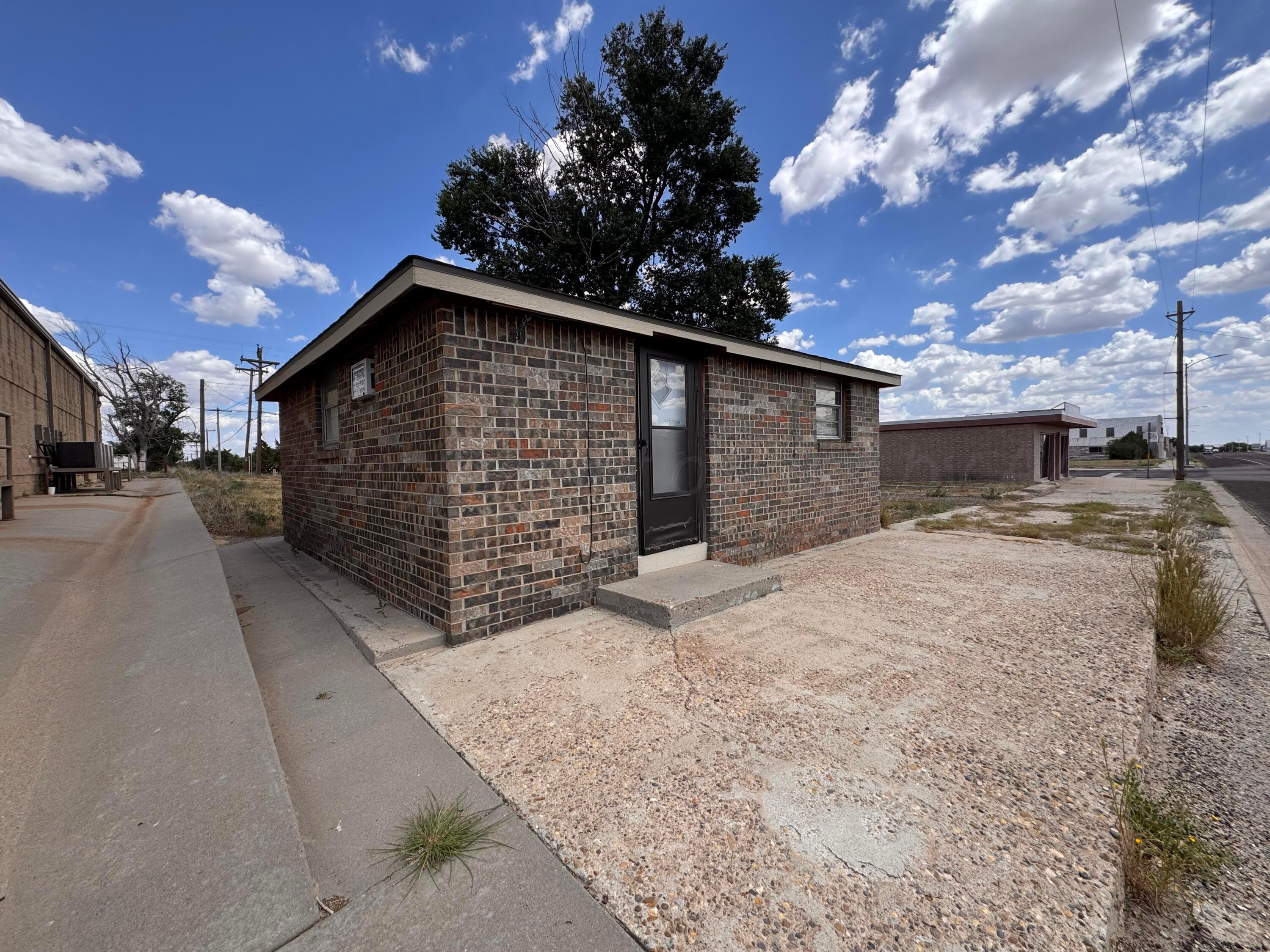 625 Main Street Property Photo 2