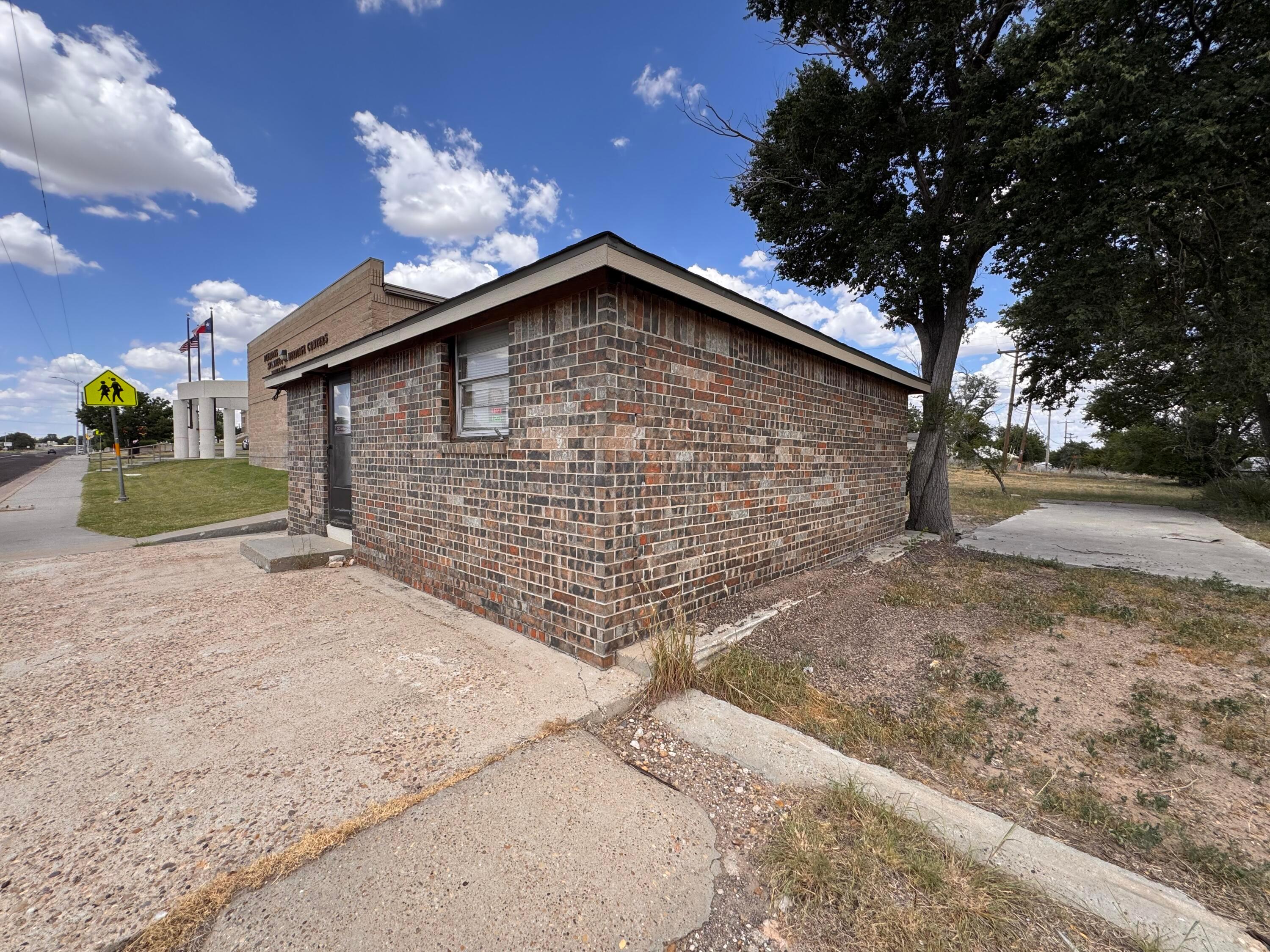 625 Main Street Property Photo 3