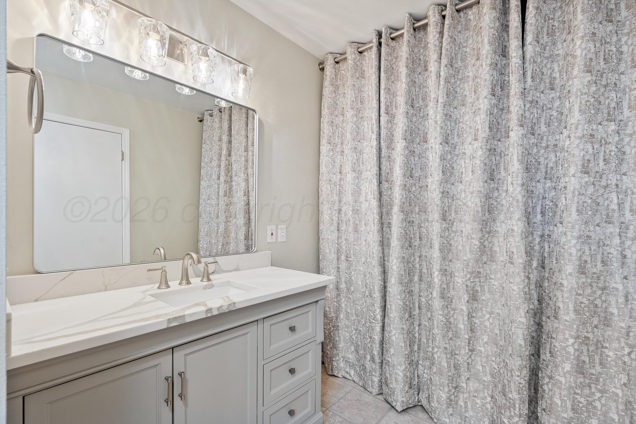 1608 Parker Street Property Photo 4