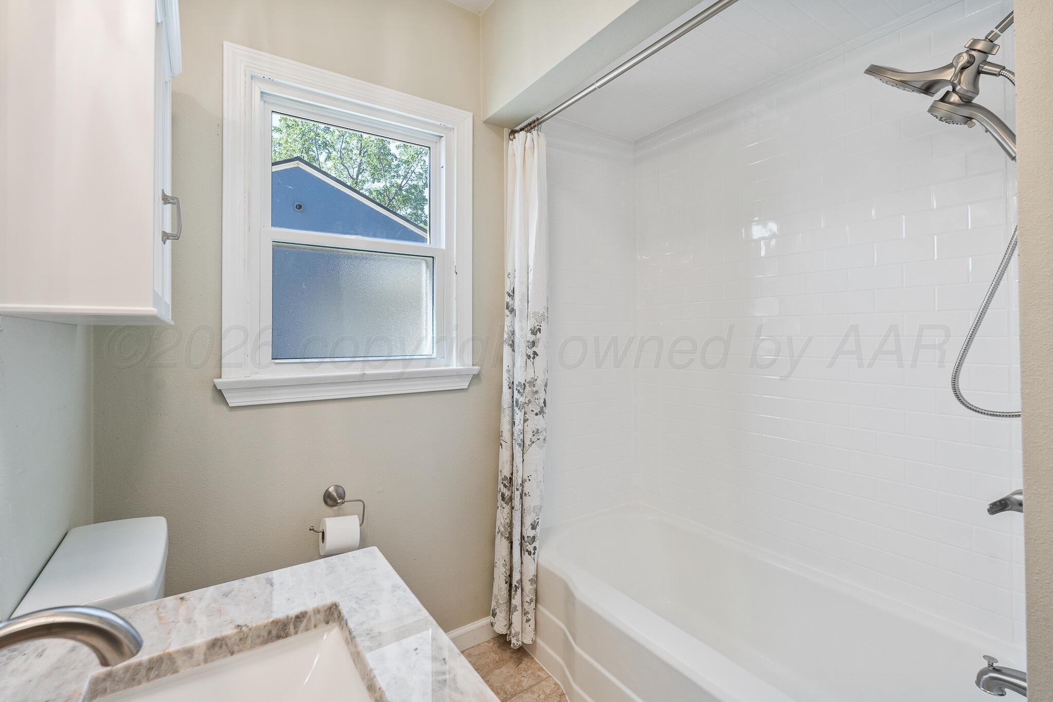 1608 Parker Street Property Photo 9