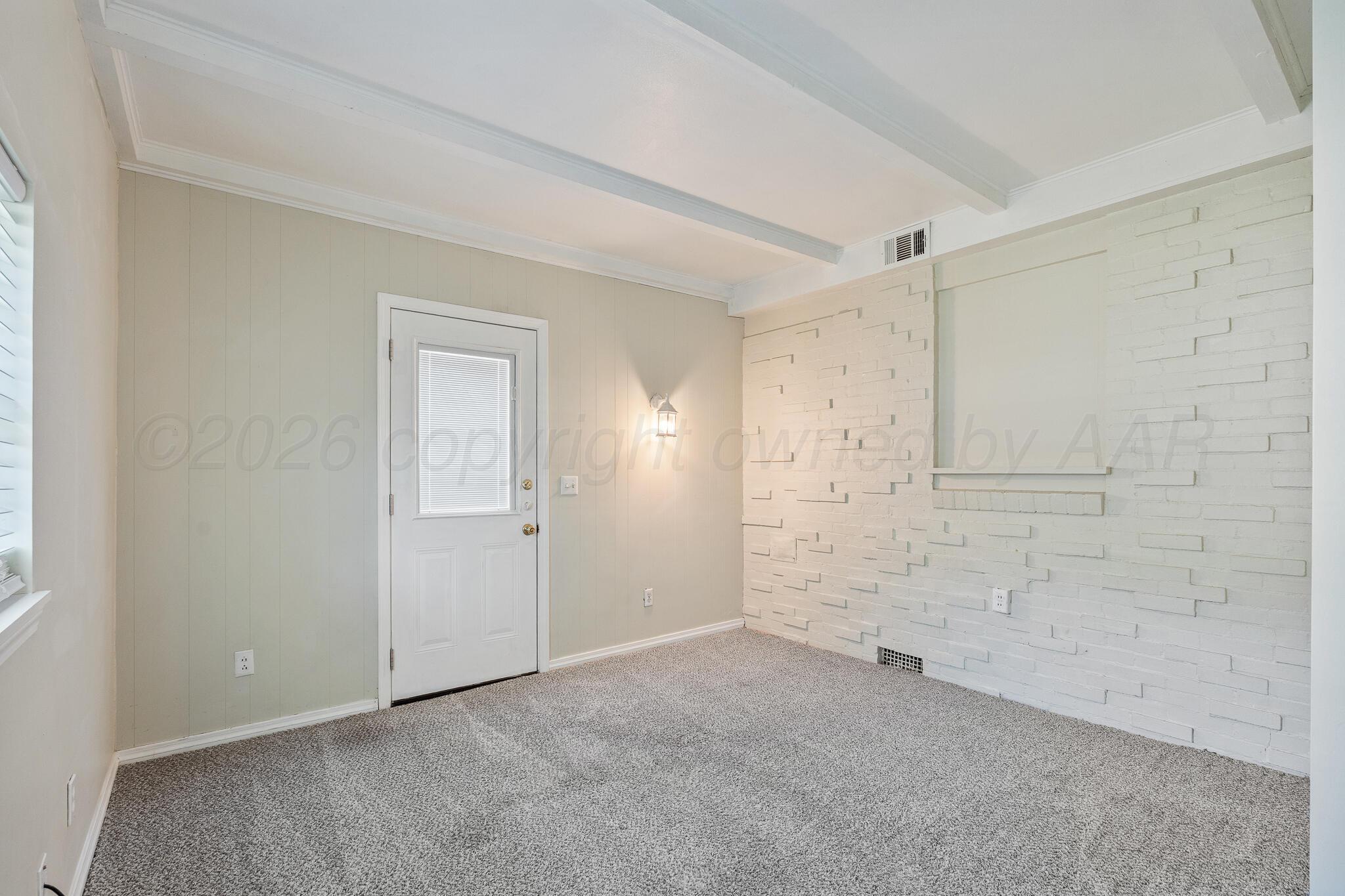 1608 Parker Street Property Photo 28