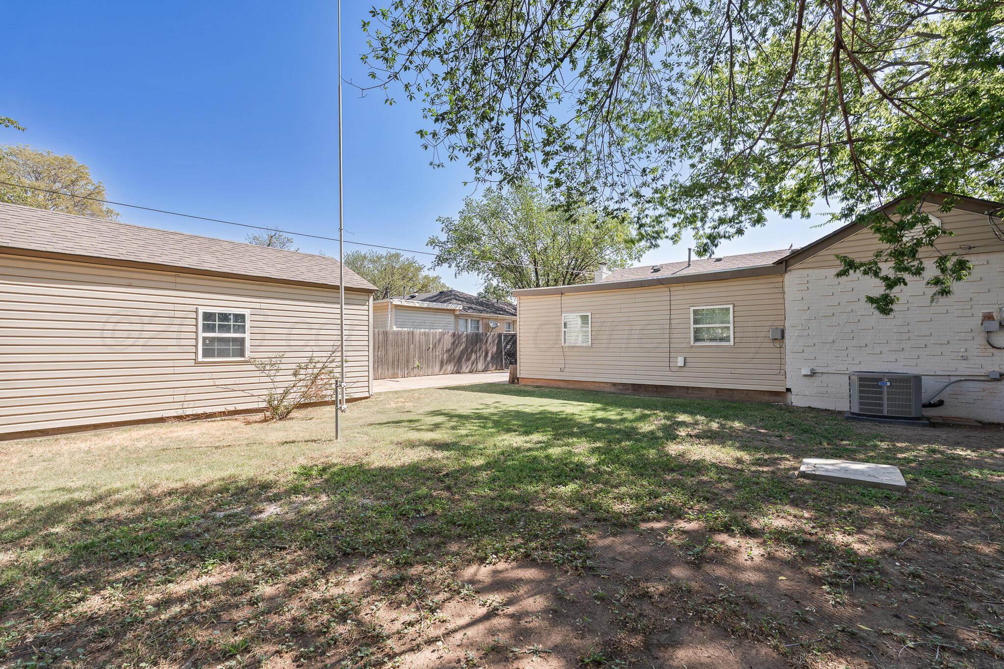 1608 Parker Street Property Photo 32