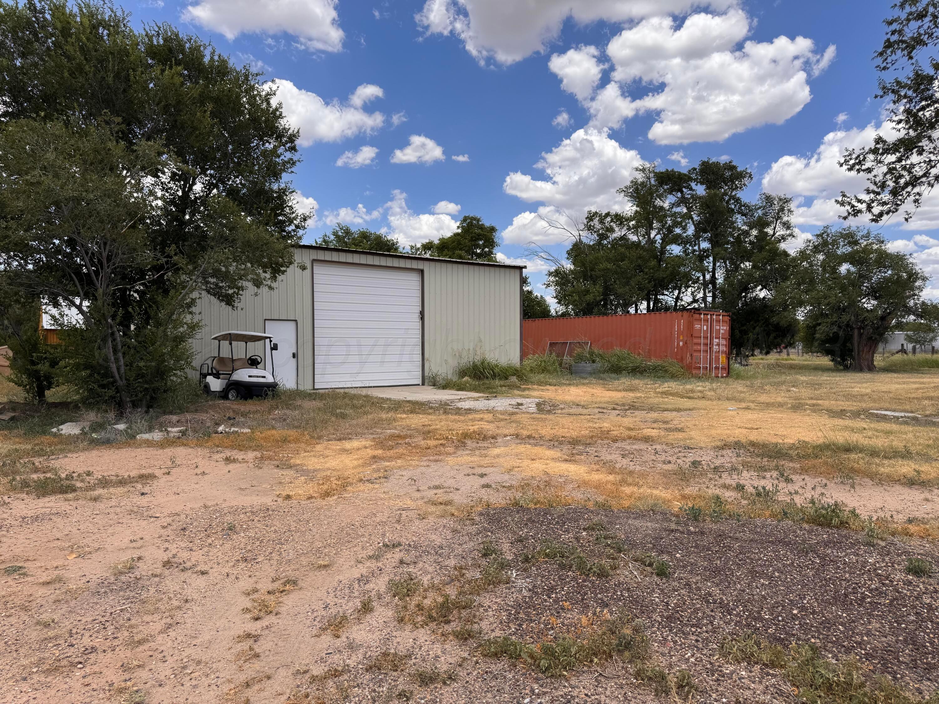 S Brown Avenue Property Photo 3