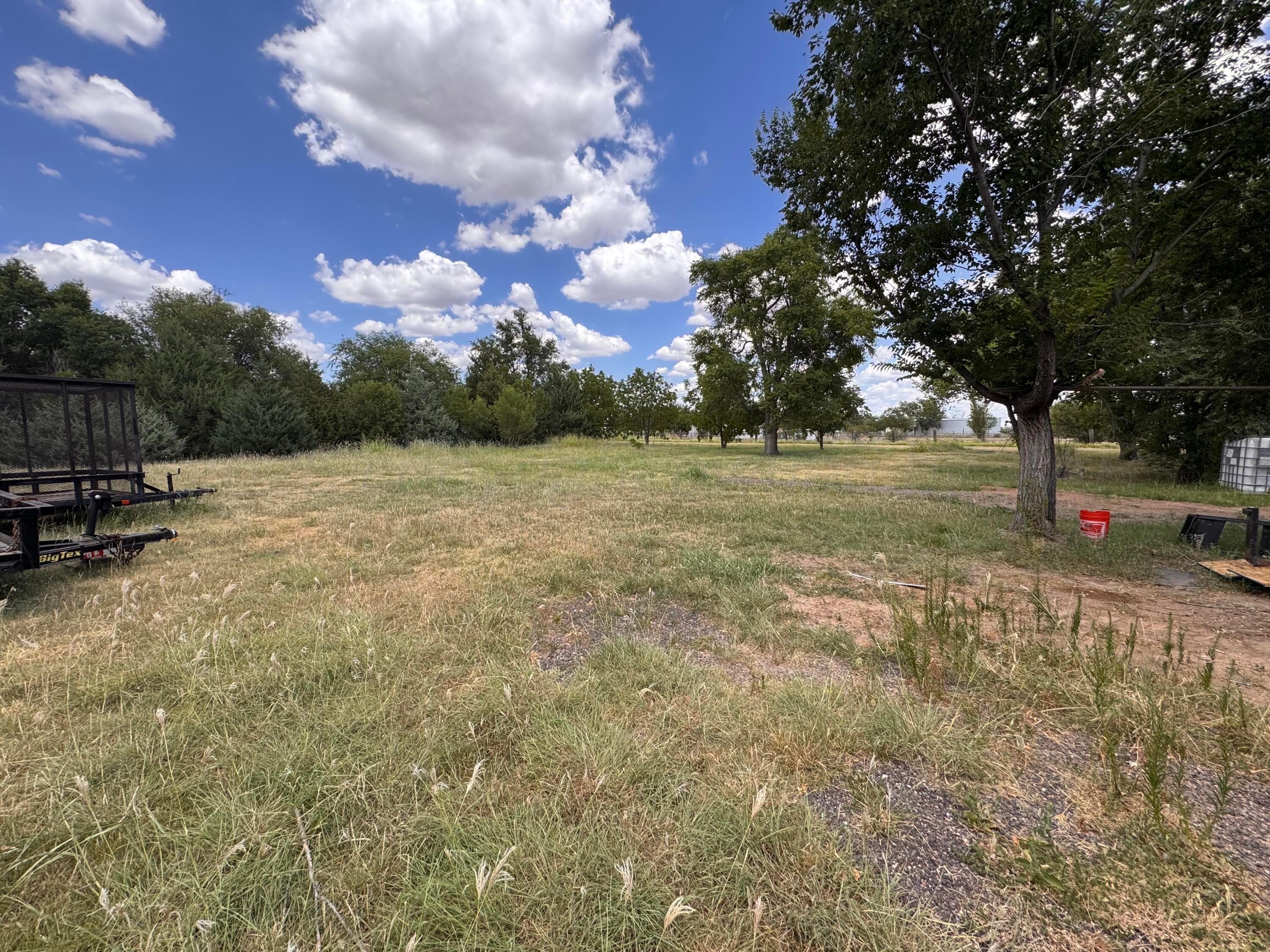 S Brown Avenue Property Photo 23