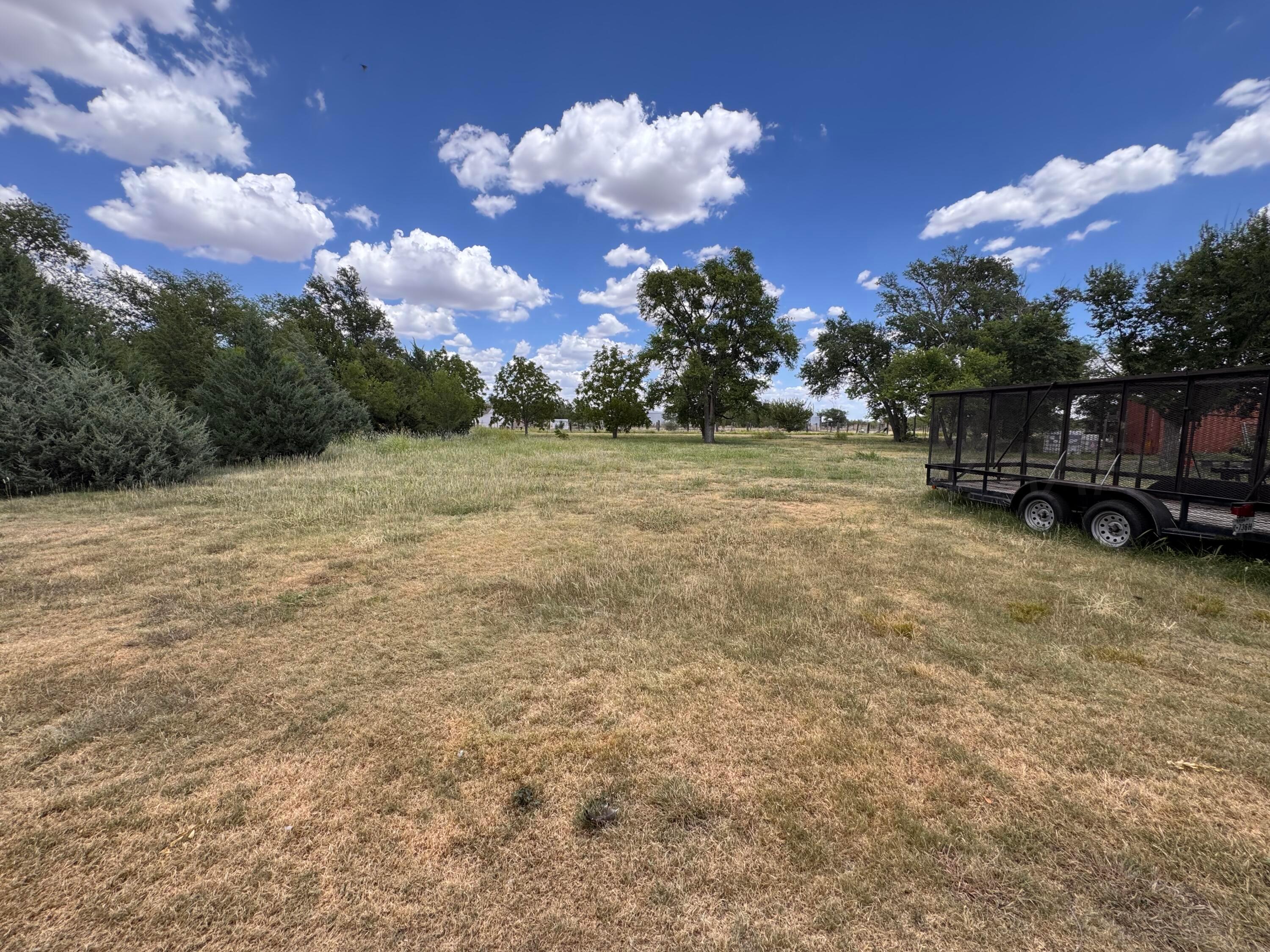 S Brown Avenue Property Photo 24