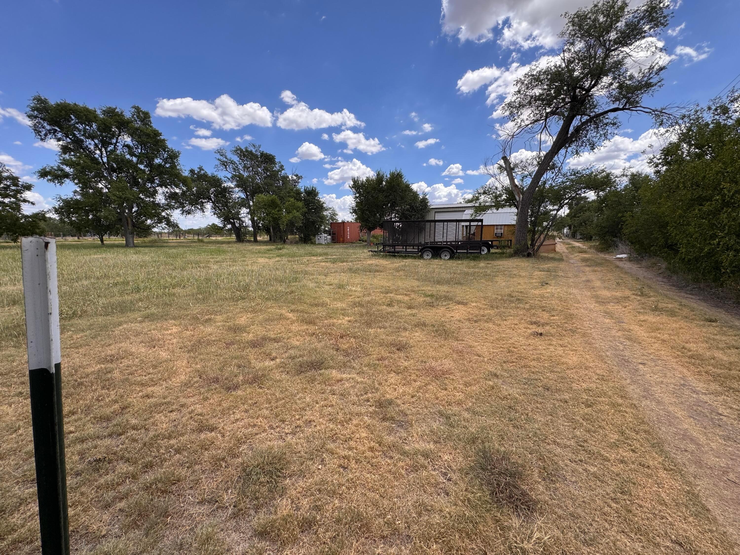 S Brown Avenue Property Photo 27