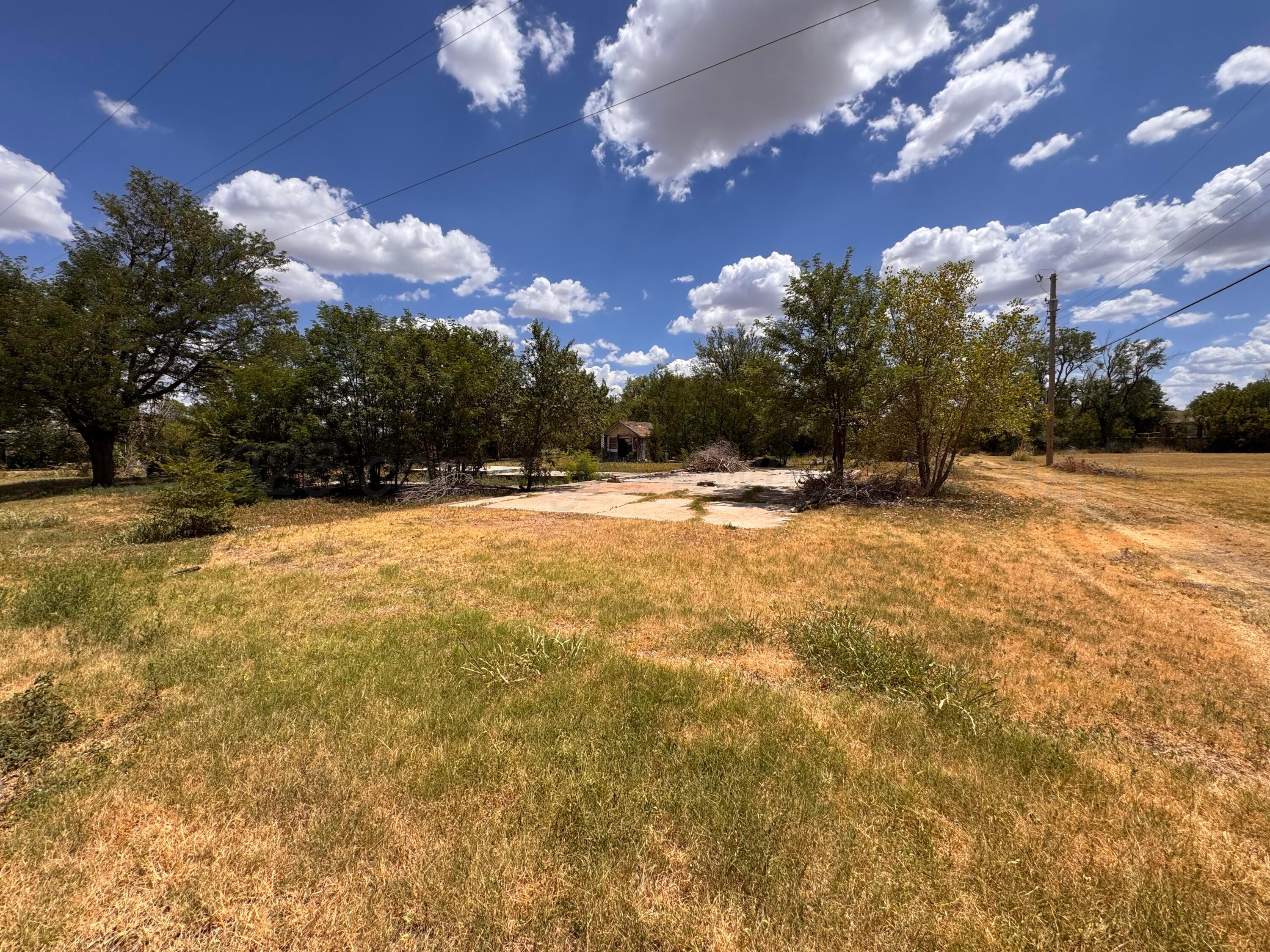 S Brown Avenue Property Photo 31