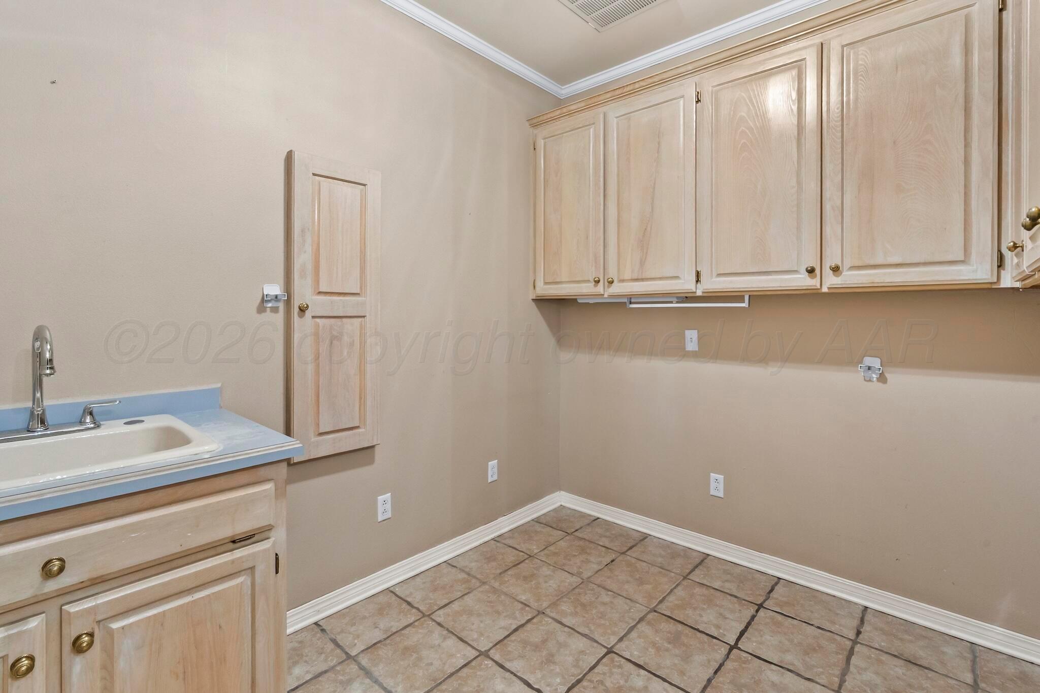 19 Crenshaw Street Property Photo 31