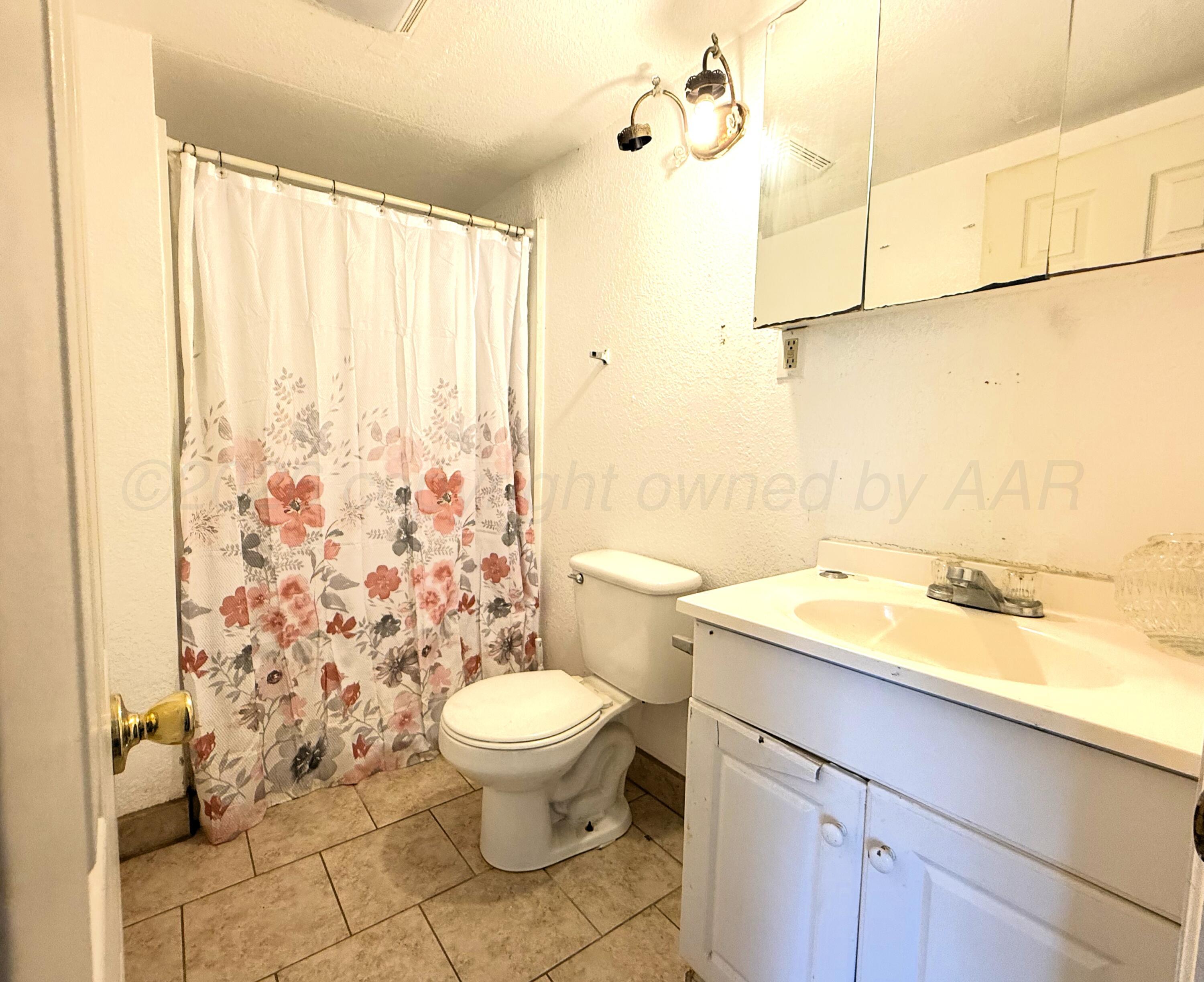 812 N Pearl Street Property Photo 7