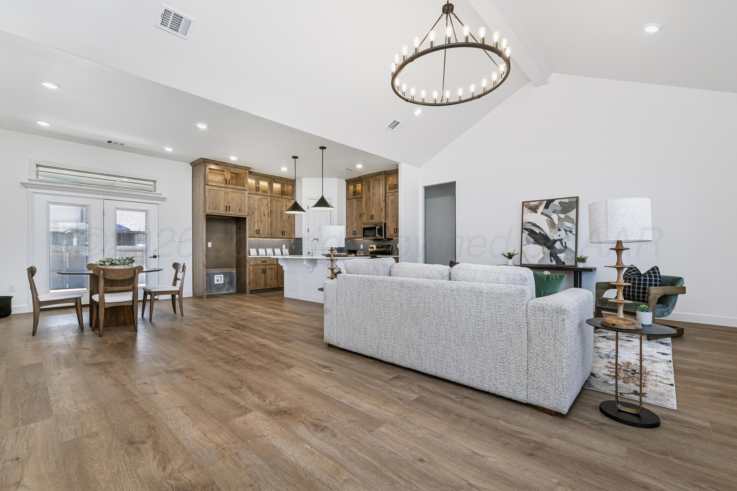 103 Bullrush Property Photo 4